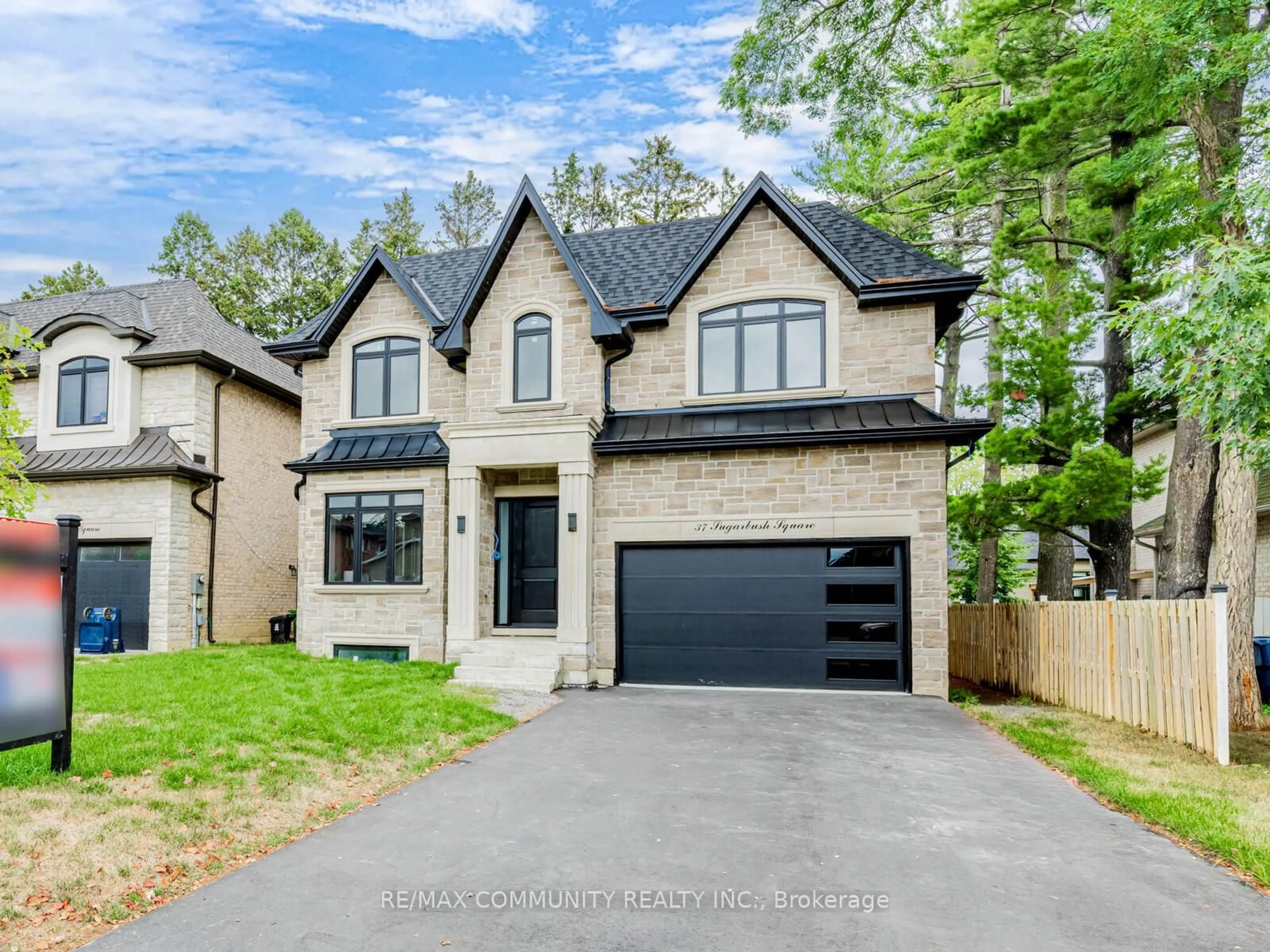 Home with brick exterior material, street for 37 Sugarbush Sq, Toronto Ontario M1C 3M6