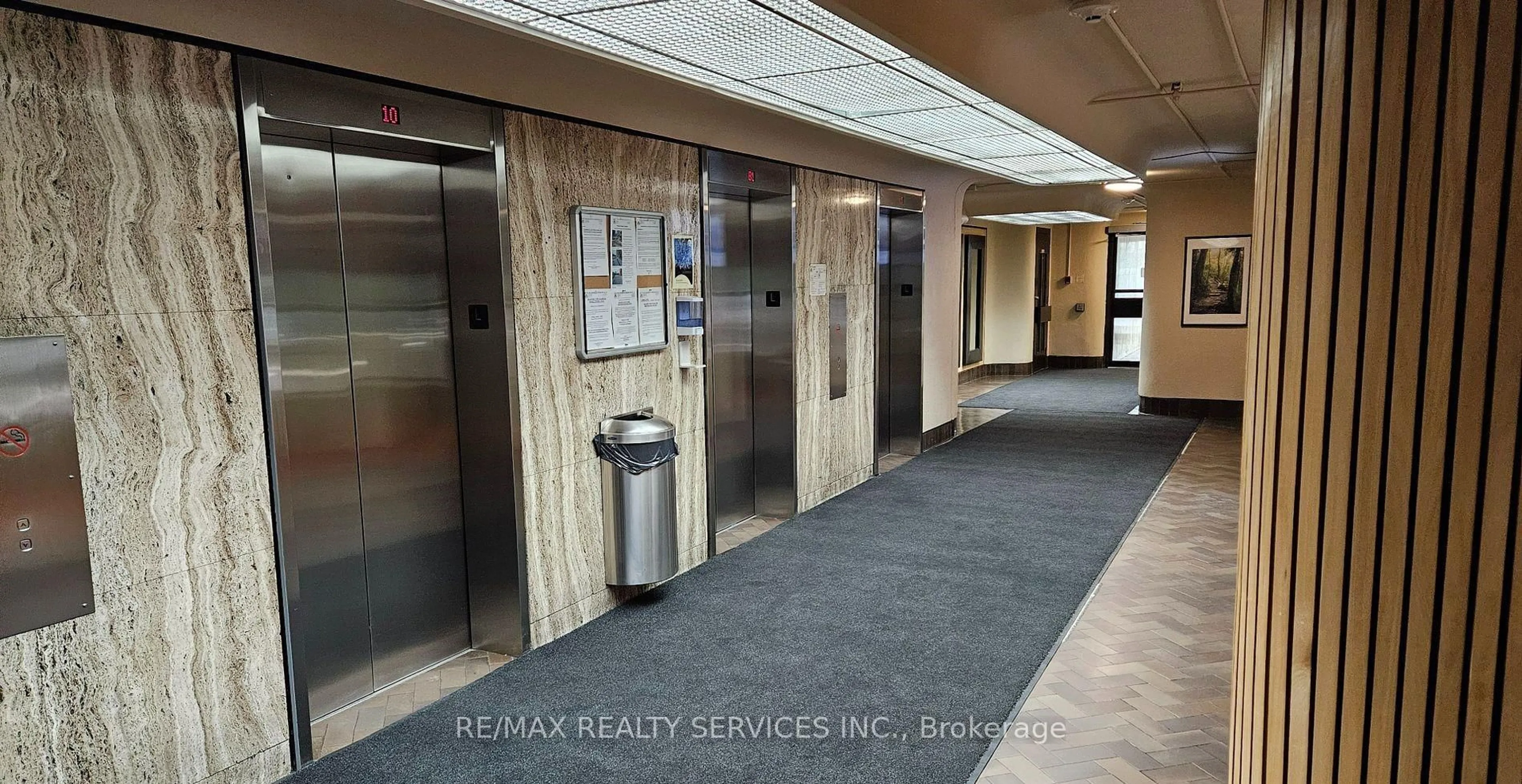 Indoor foyer for 1 Massey Sq #207, Toronto Ontario M4C 5L4