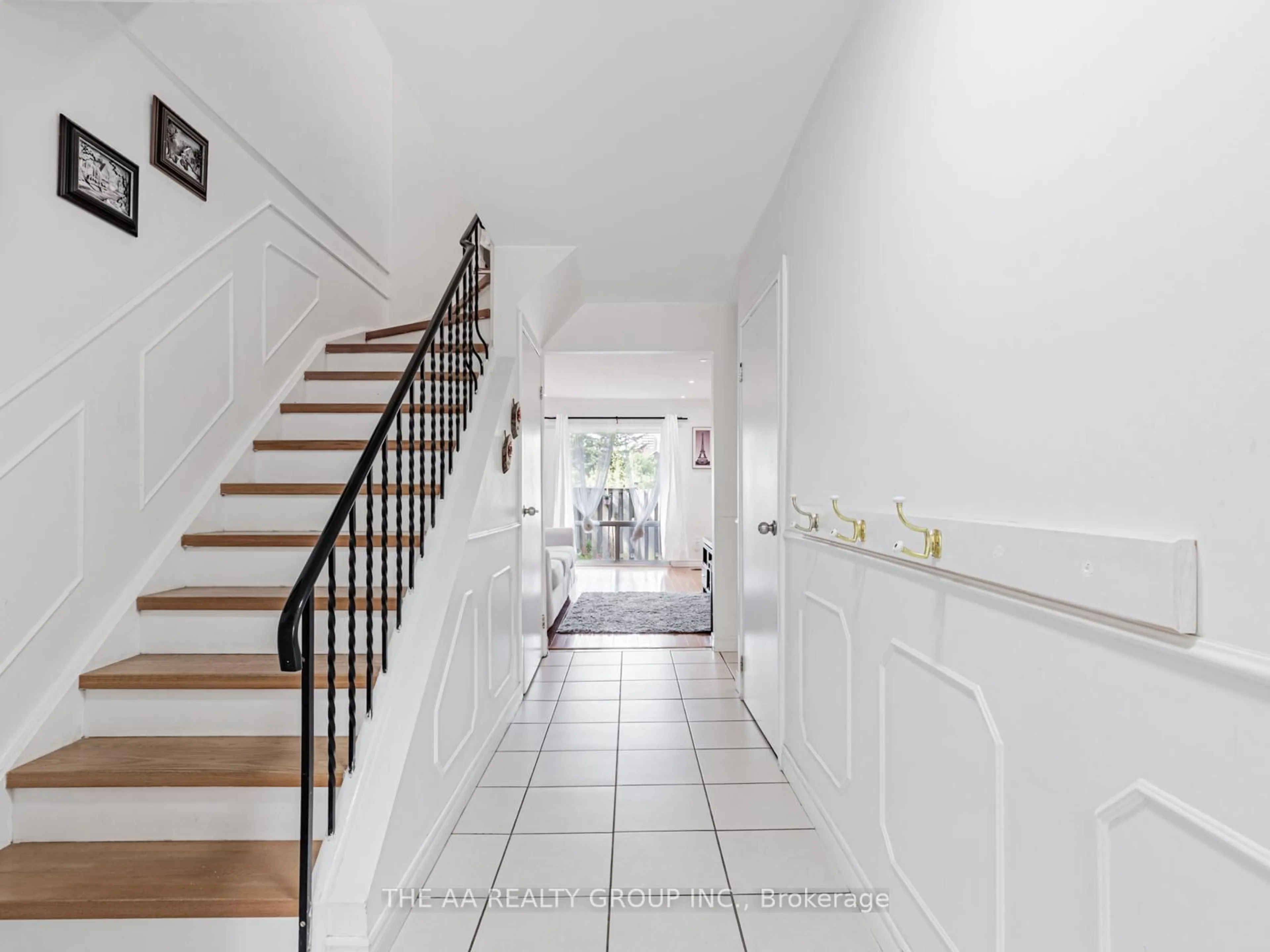 Indoor foyer for 50 Bridletowne Circ #20, Toronto Ontario M1W 2G8