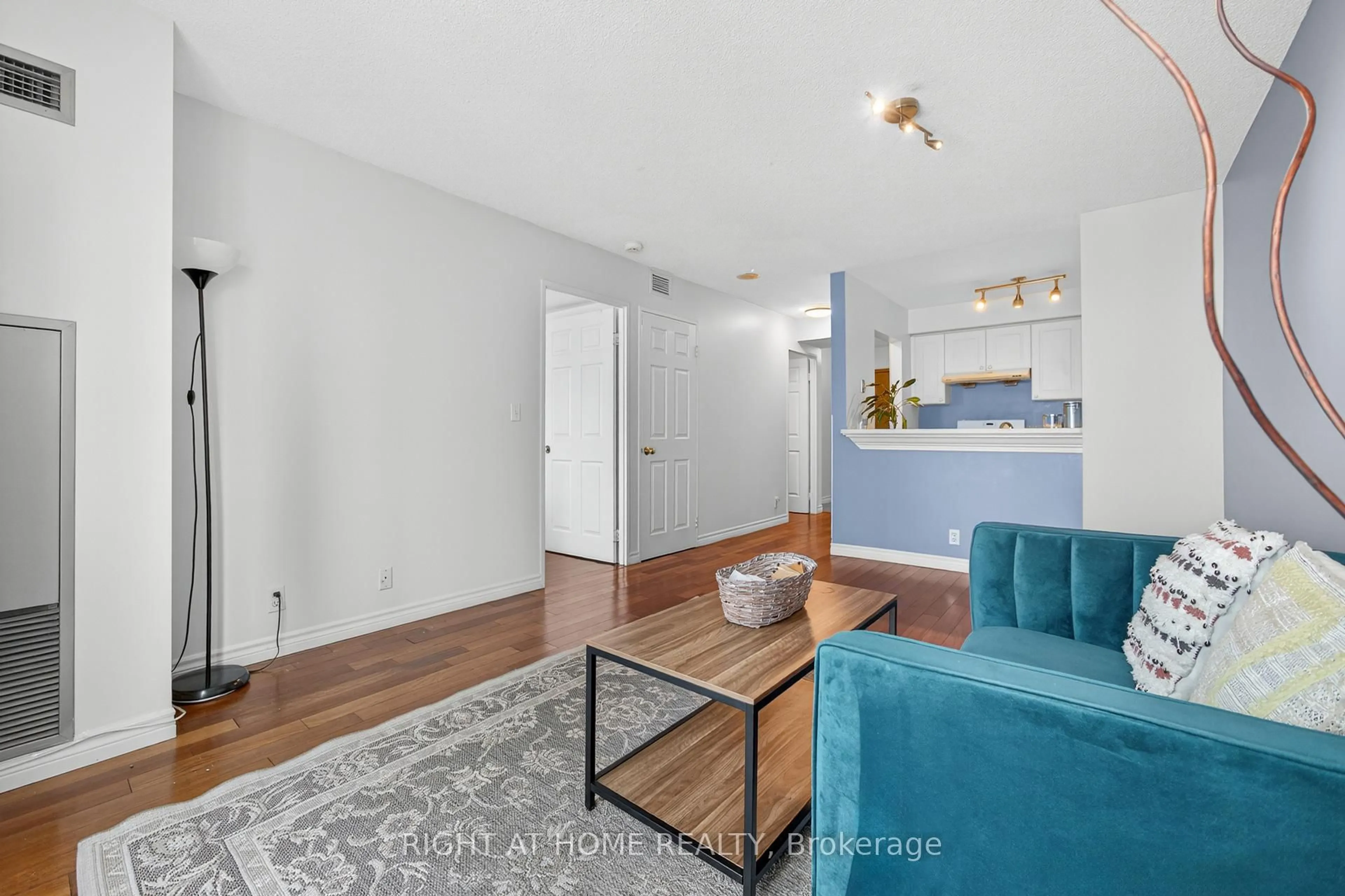Living room with furniture, unknown for 1 Lee Centre Dr #613, Toronto Ontario M1H 3J2