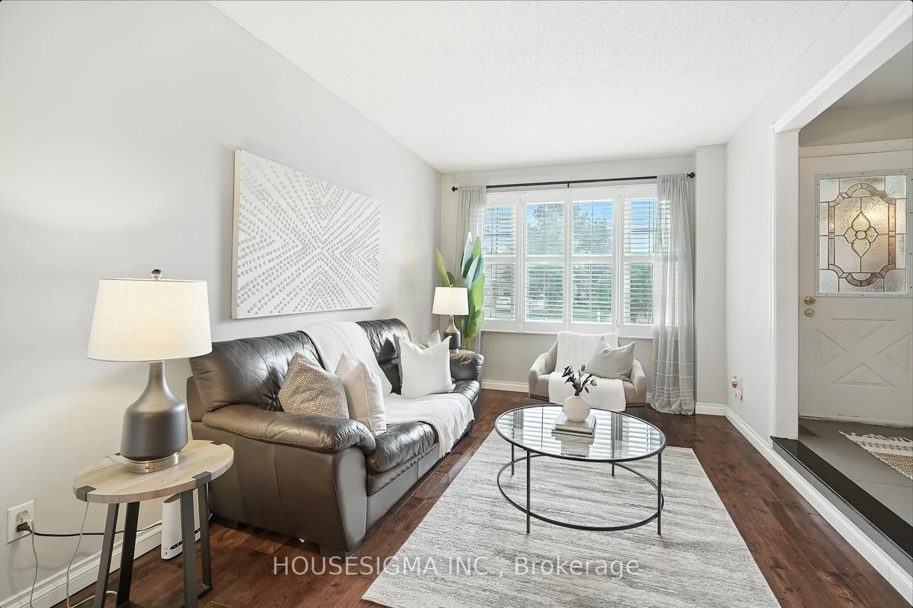 Living room with furniture, unknown for 47 Winston Cres, Whitby Ontario L1N 6Y3