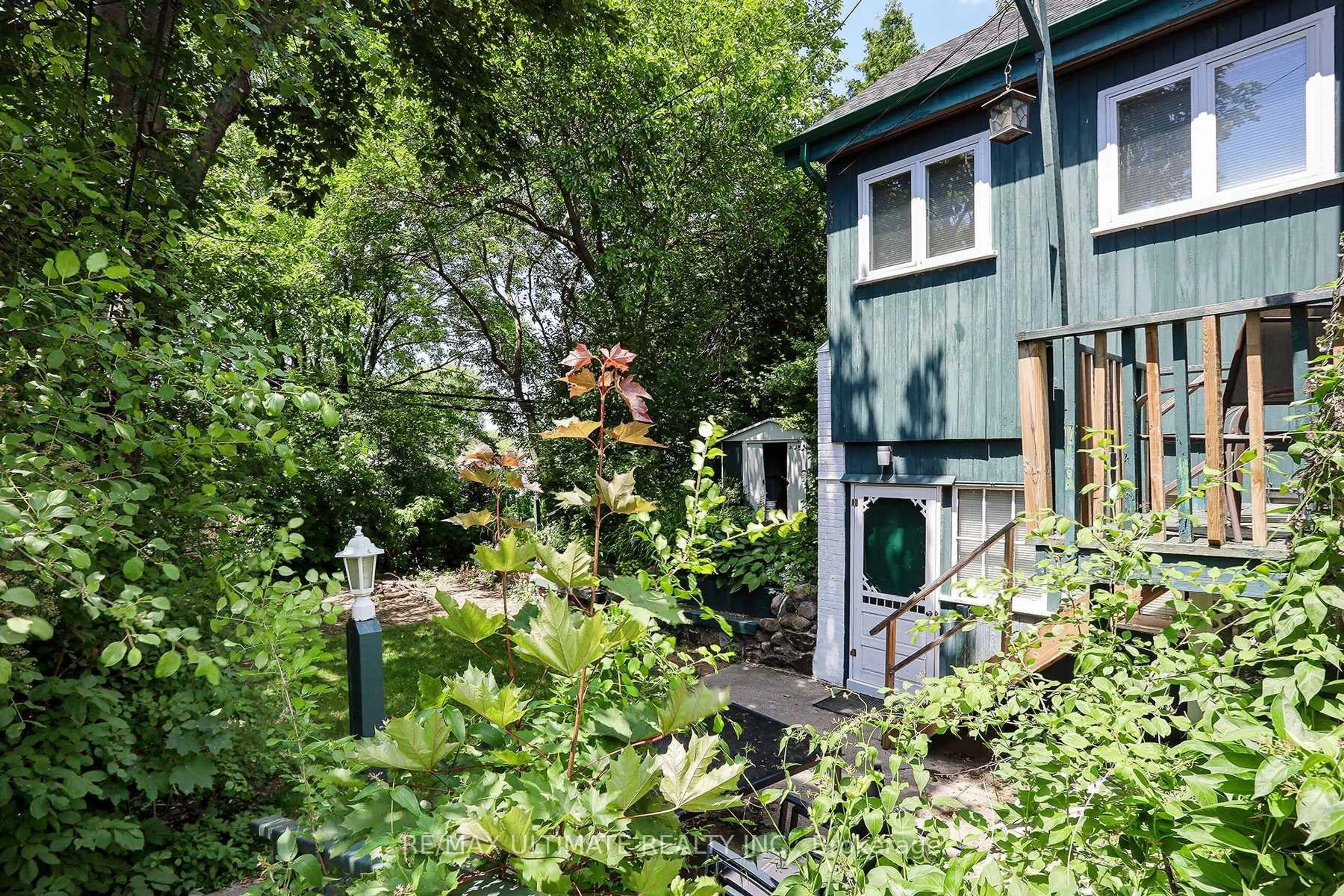 Patio, street for 544 Bellamy Rd, Toronto Ontario M1H 1G4