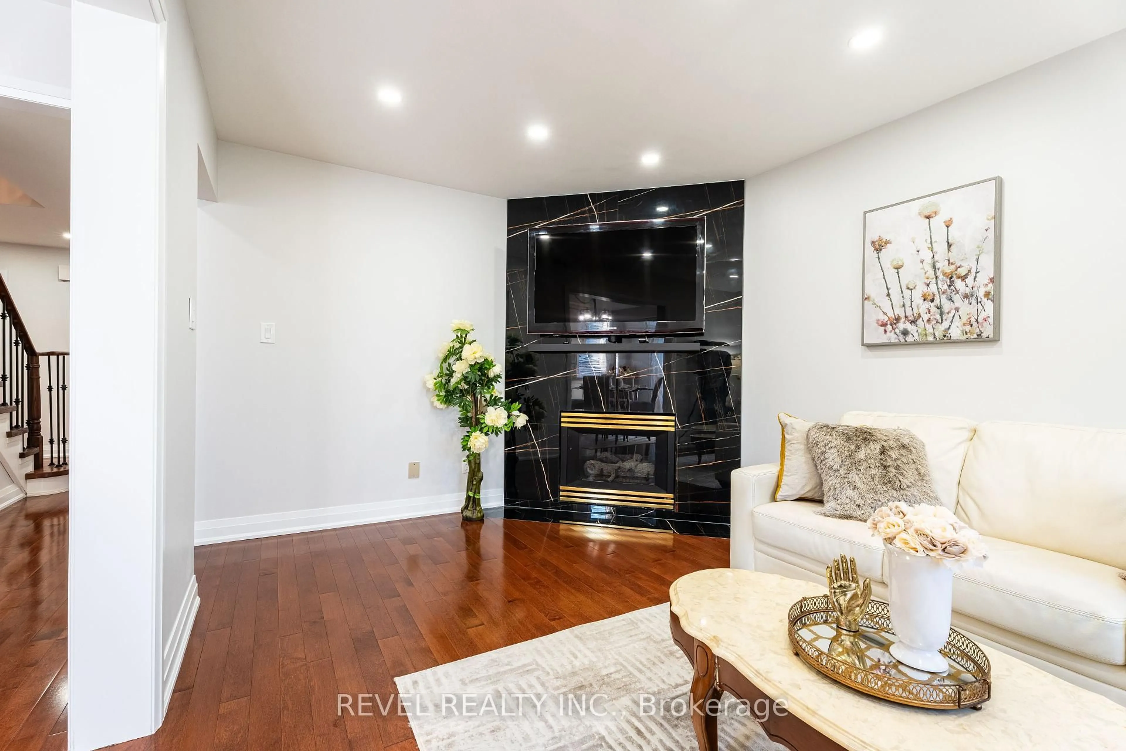 Unknown for 117 Apple Blossom Blvd, Clarington Ontario L1C 4T8