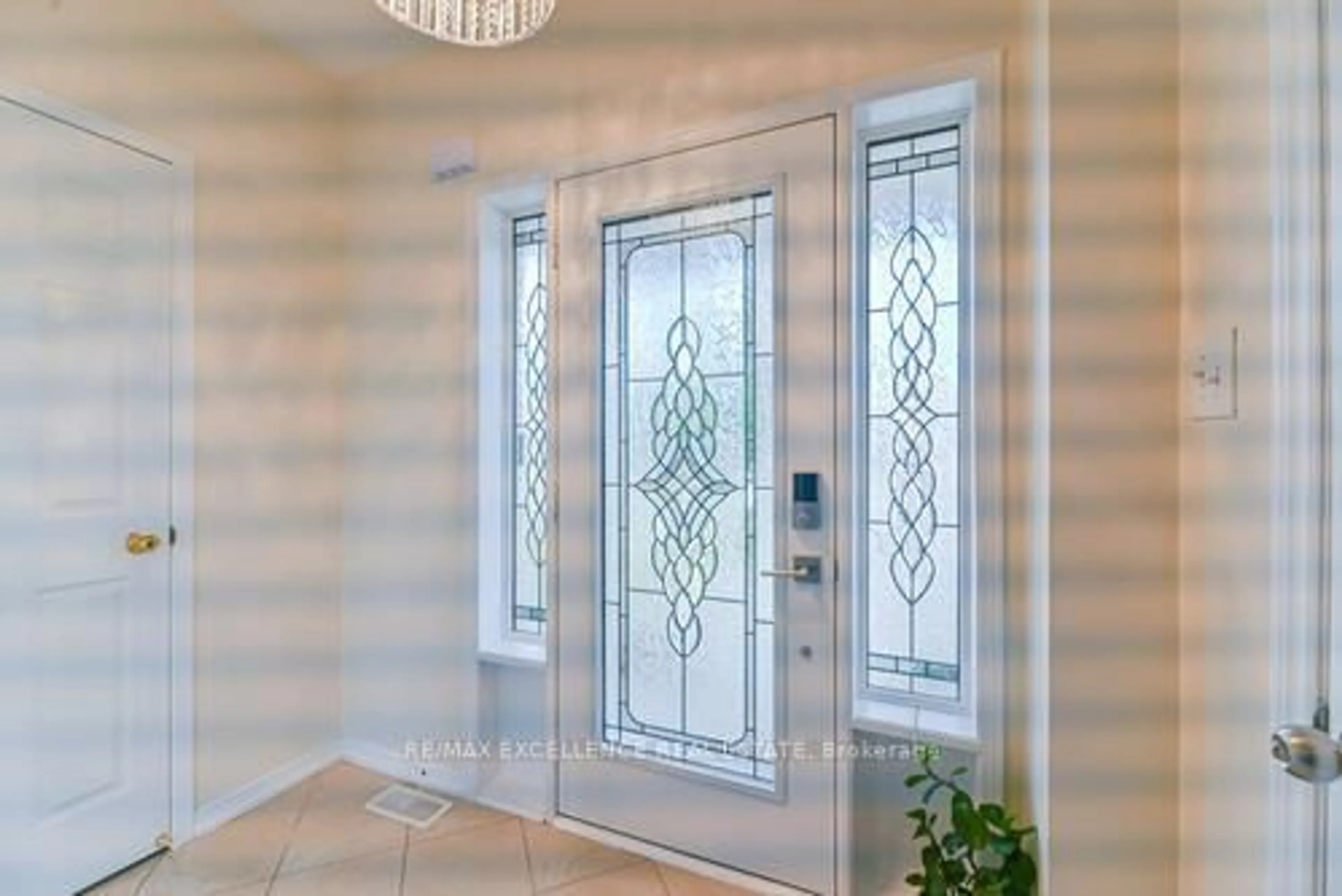 Indoor entryway for 46 Lloydminster Ave, Ajax Ontario L1Z 0N8