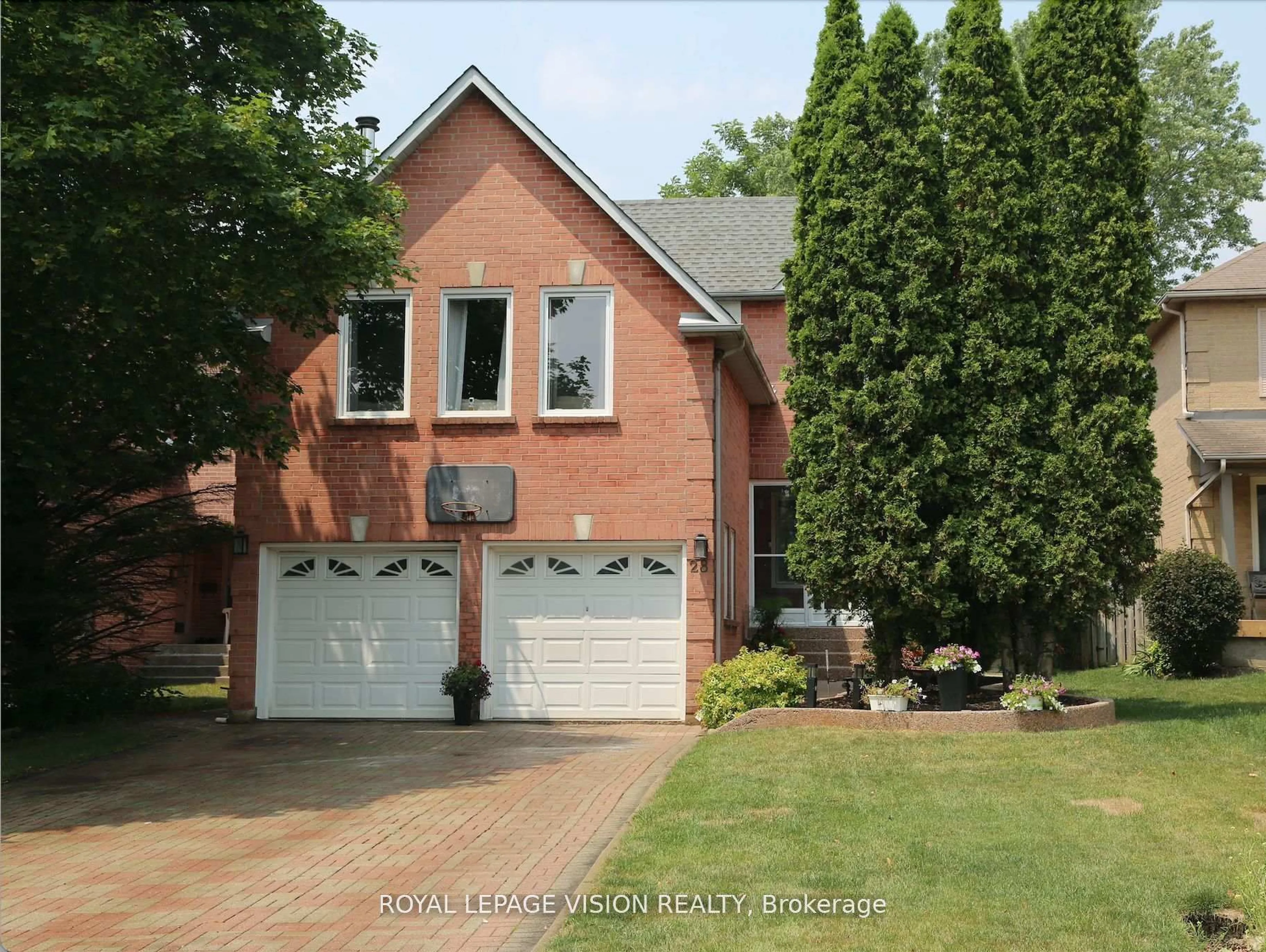 Home with brick exterior material, street for 28 Valley Centre Dr, Toronto Ontario M1X 1K7