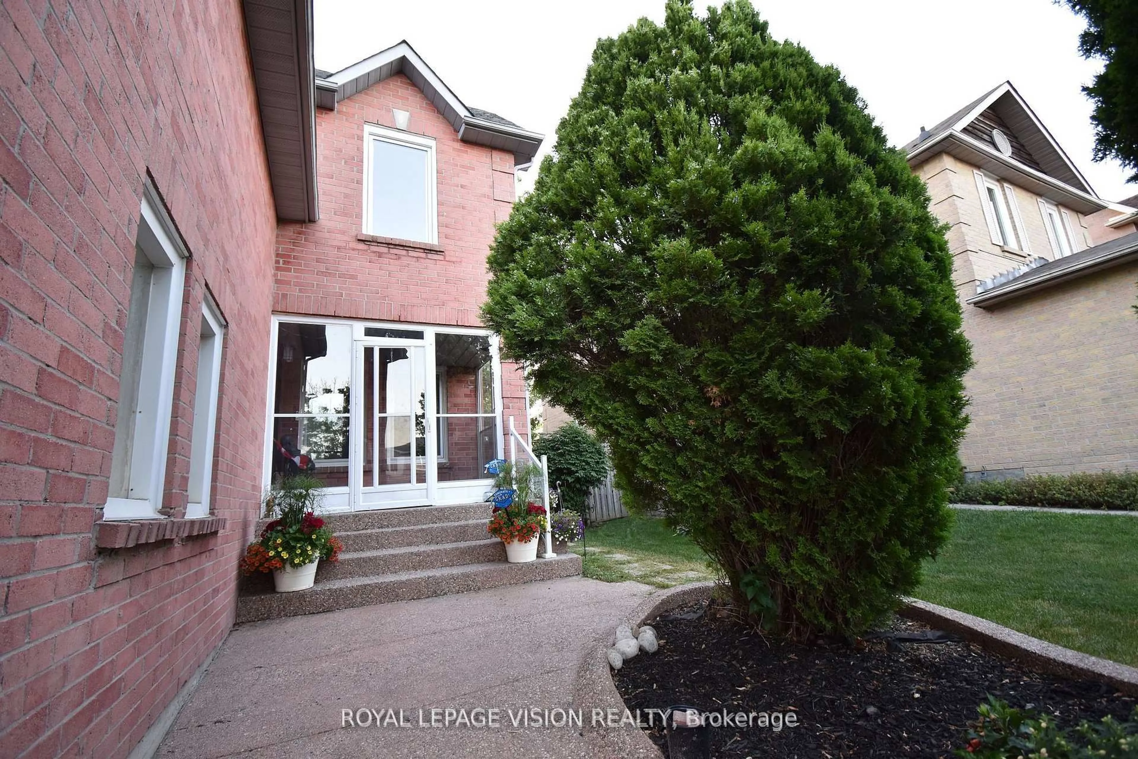 Unknown for 28 Valley Centre Dr, Toronto Ontario M1X 1K7