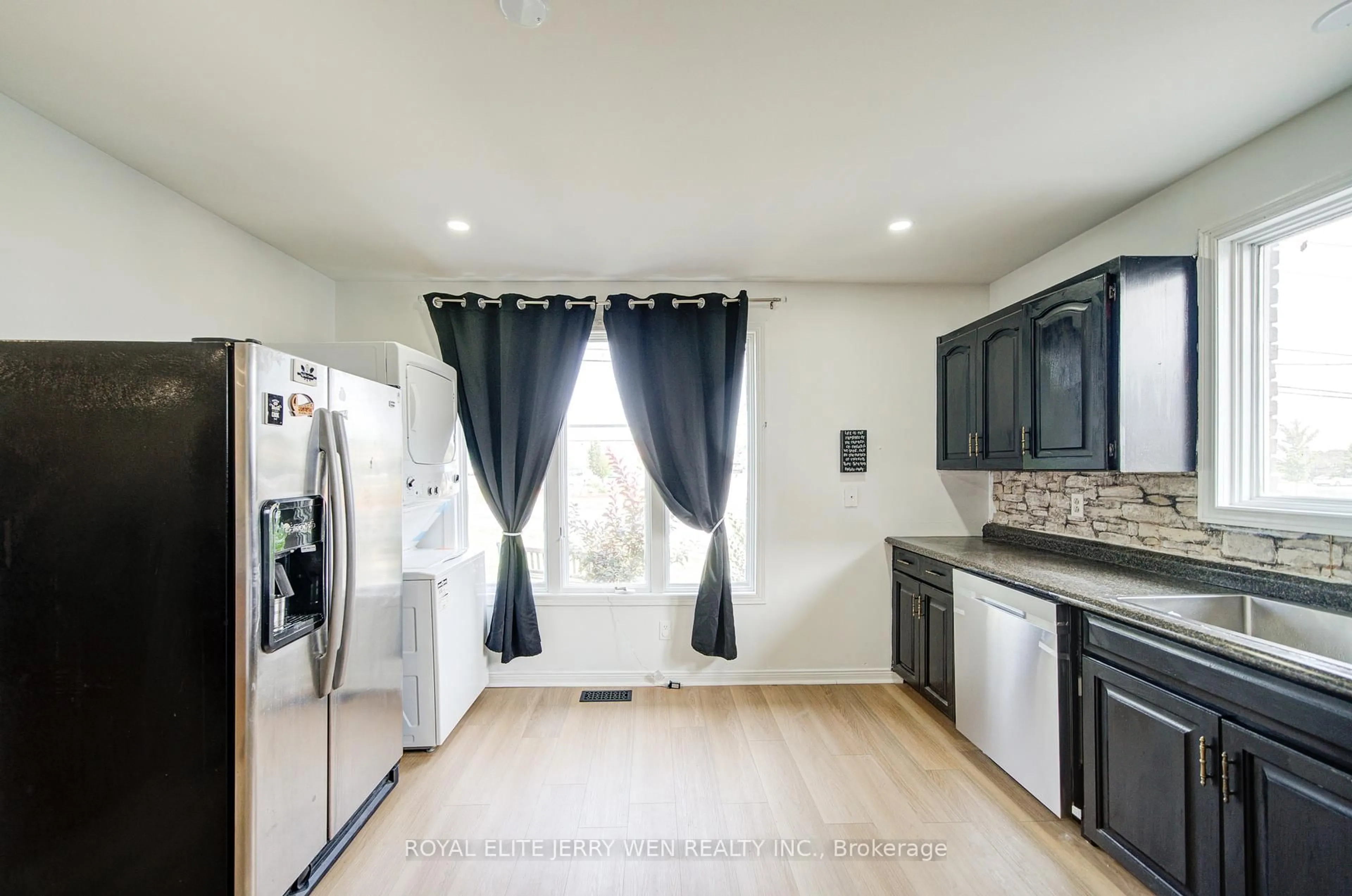 Unknown for 1402 Wilson Rd, Oshawa Ontario L1K 2B9