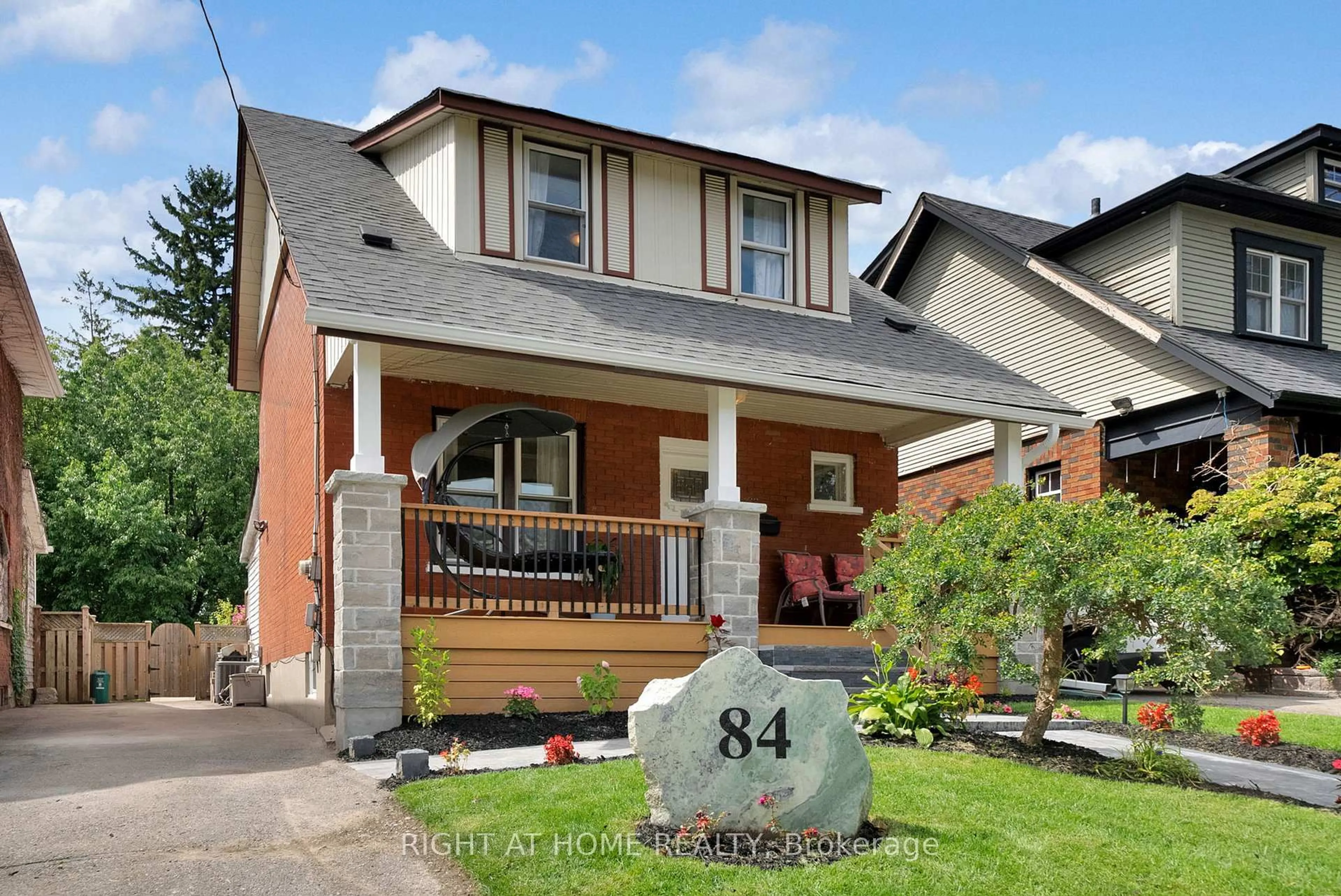 Home with brick exterior material, street for 840 Oshawa Blvd, Oshawa Ontario L1G 5V6
