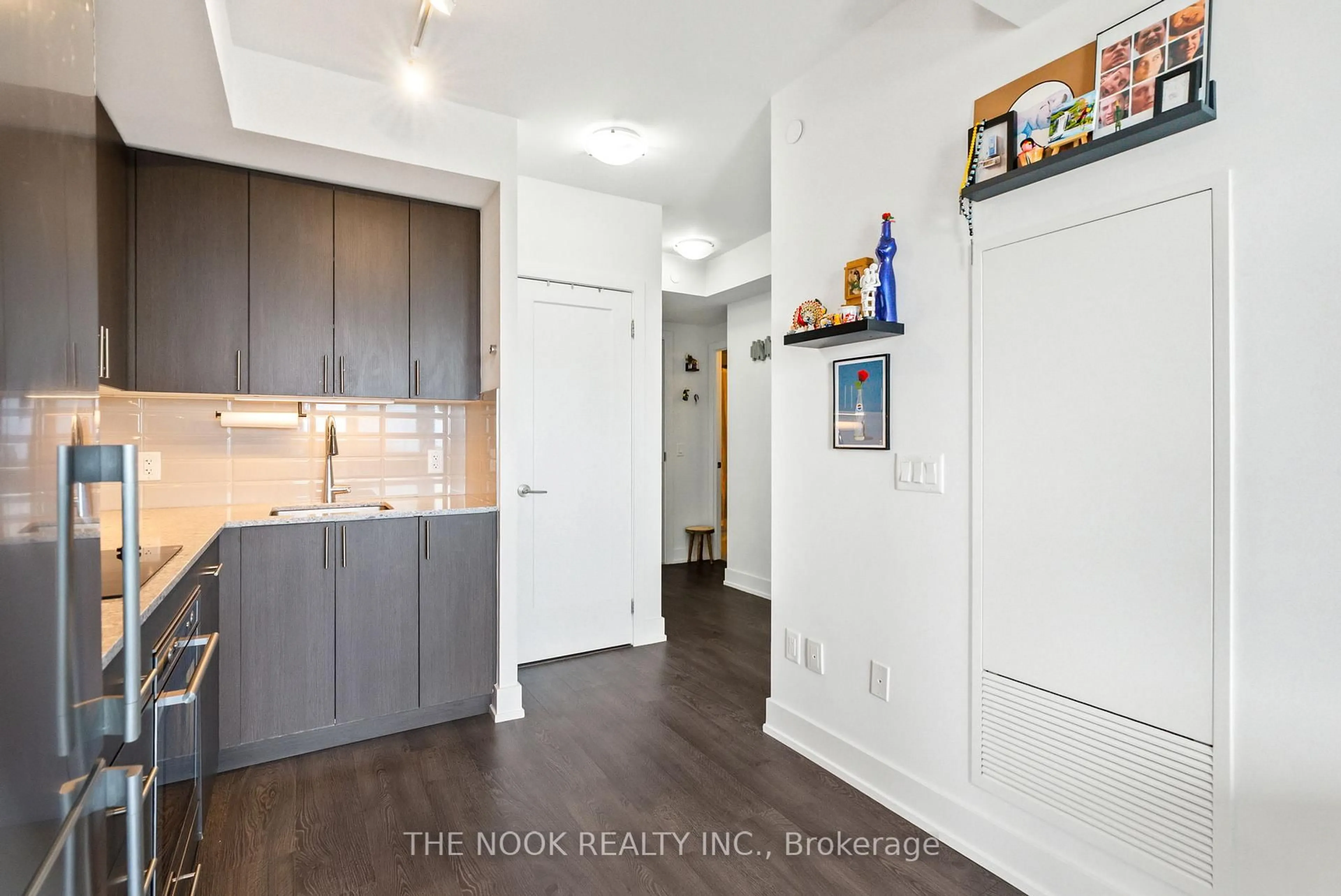 Unknown for 2550 Simcoe St #805, Oshawa Ontario L1L 0R5