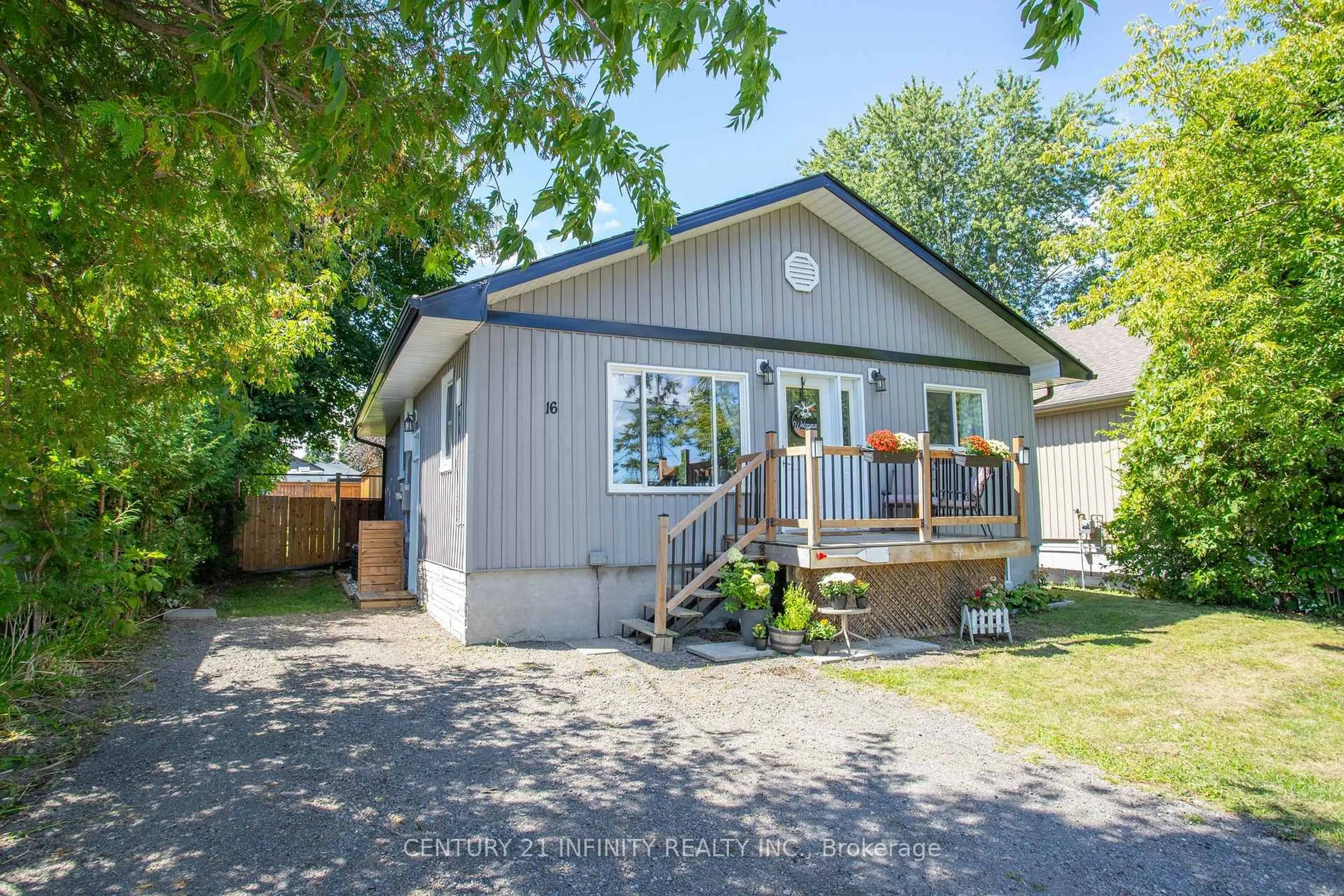Unknown for 16 Park St, Scugog Ontario L0B 1E0