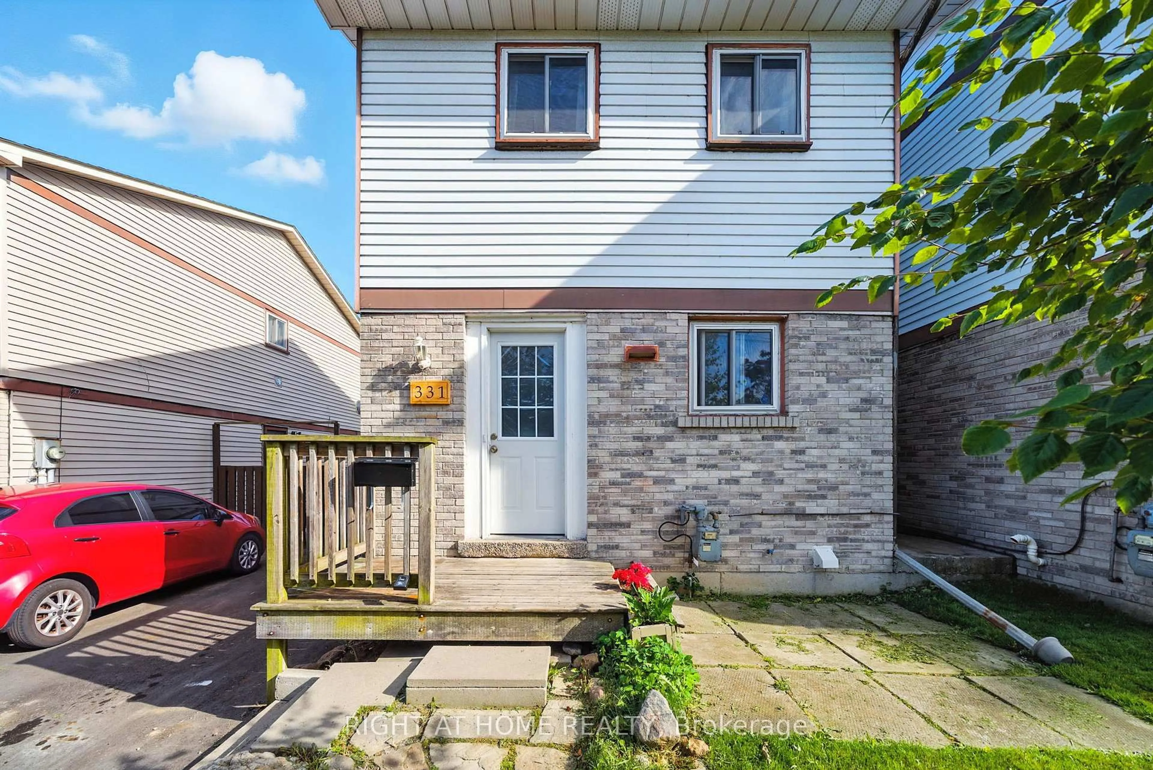 Unknown for 331 Phillip Murray Ave, Oshawa Ontario L1J 1H1