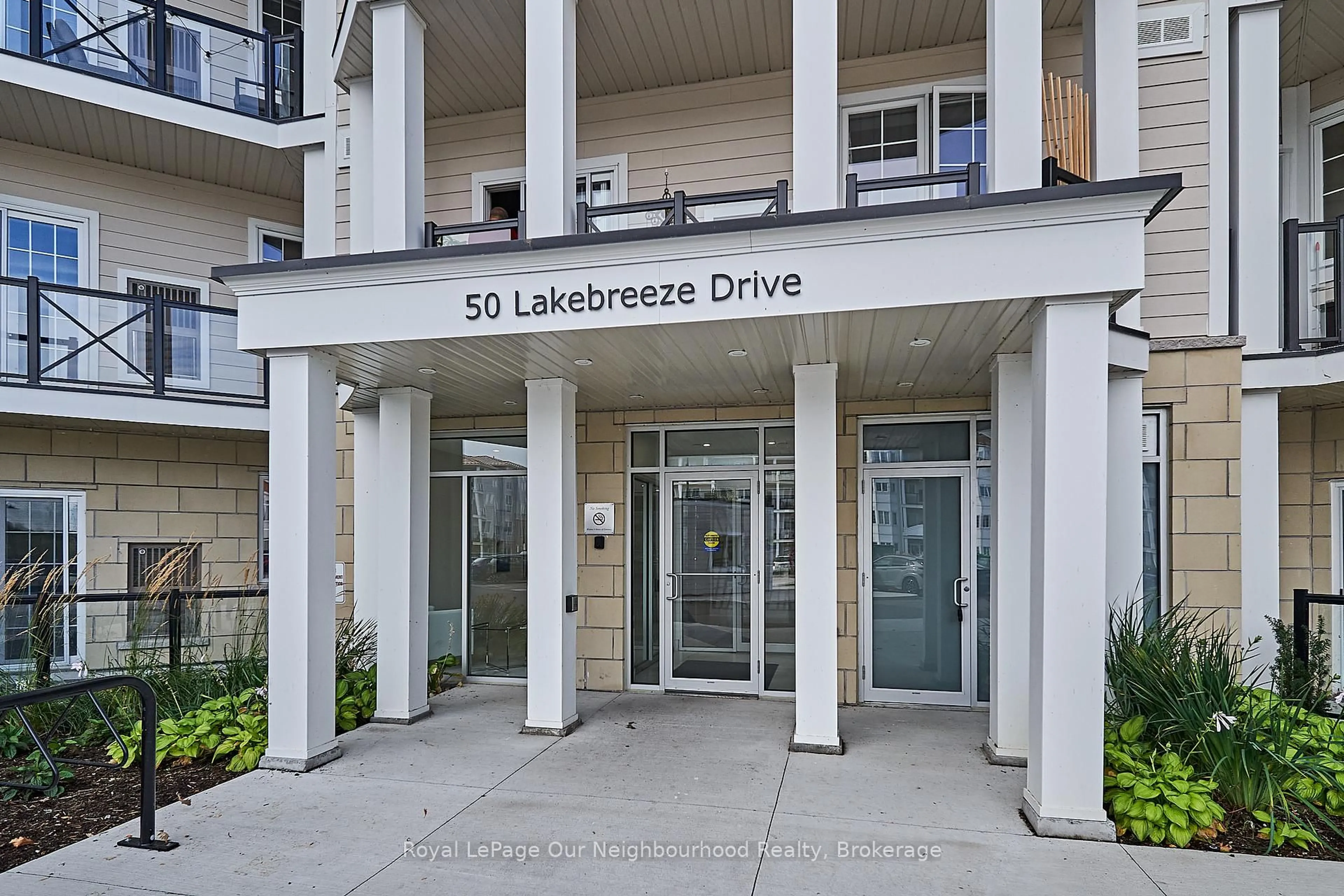 Lobby for 50 Lakebreeze Dr #218, Clarington Ontario L1B 0V9