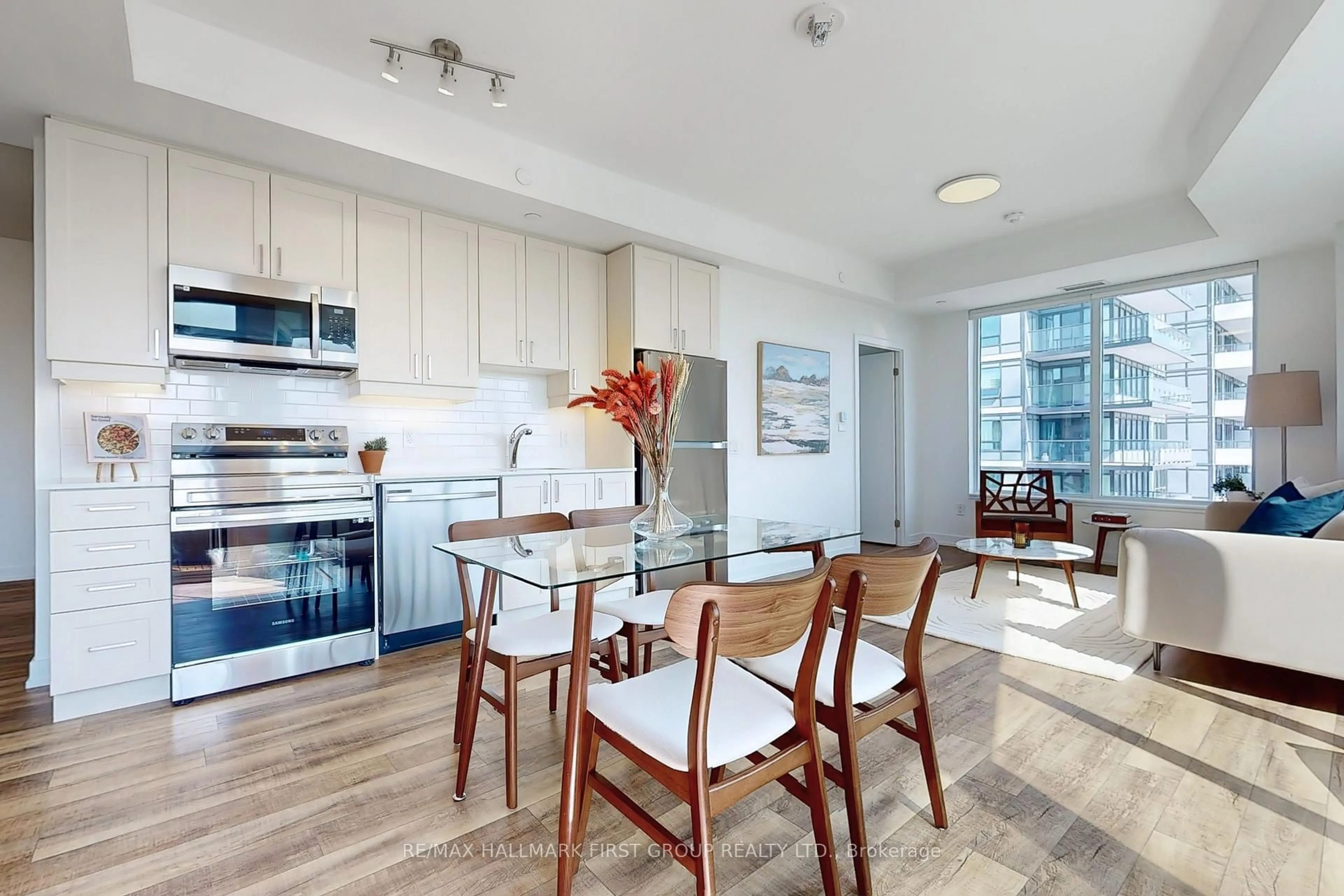 Open concept kitchen, unknown for 1480 Bayly St #1607, Pickering Ontario L1W 0C2