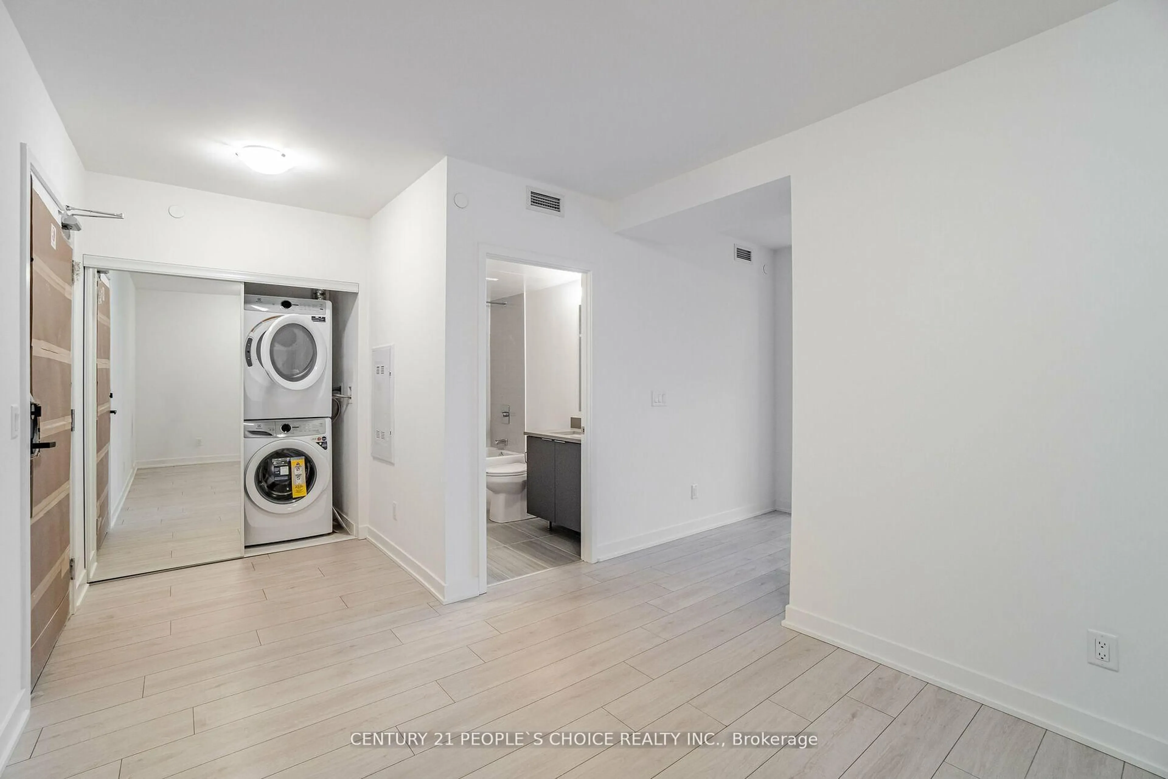 Laundry room for 2033 kennedy Rd #312, Toronto Ontario M1T 0B9