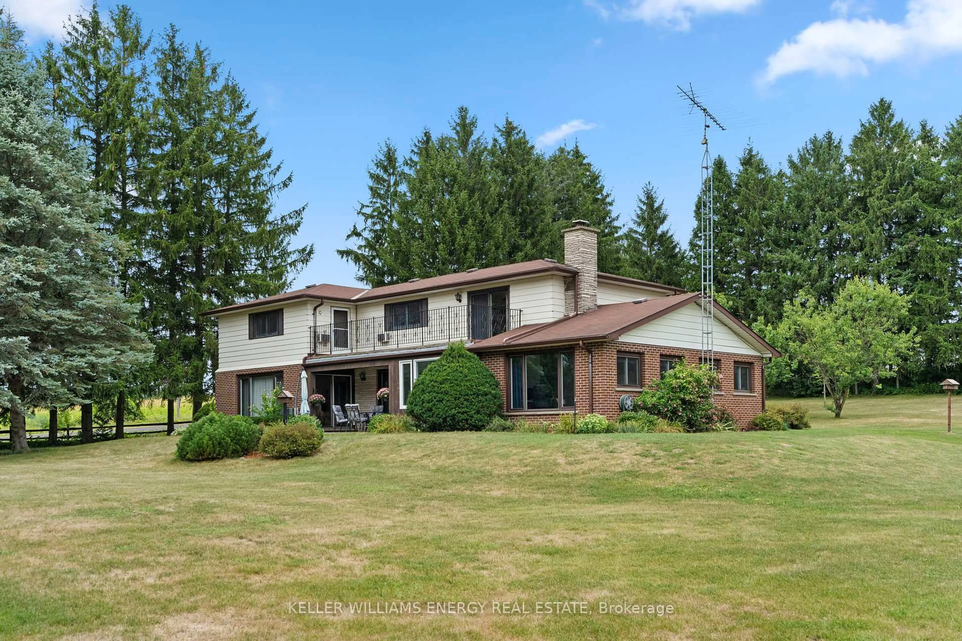 A pic from outside/outdoor area/front of a property/back of a property/a pic from drone, unknown for 3749 Concession 5 Rd, Clarington Ontario L0B 1M0