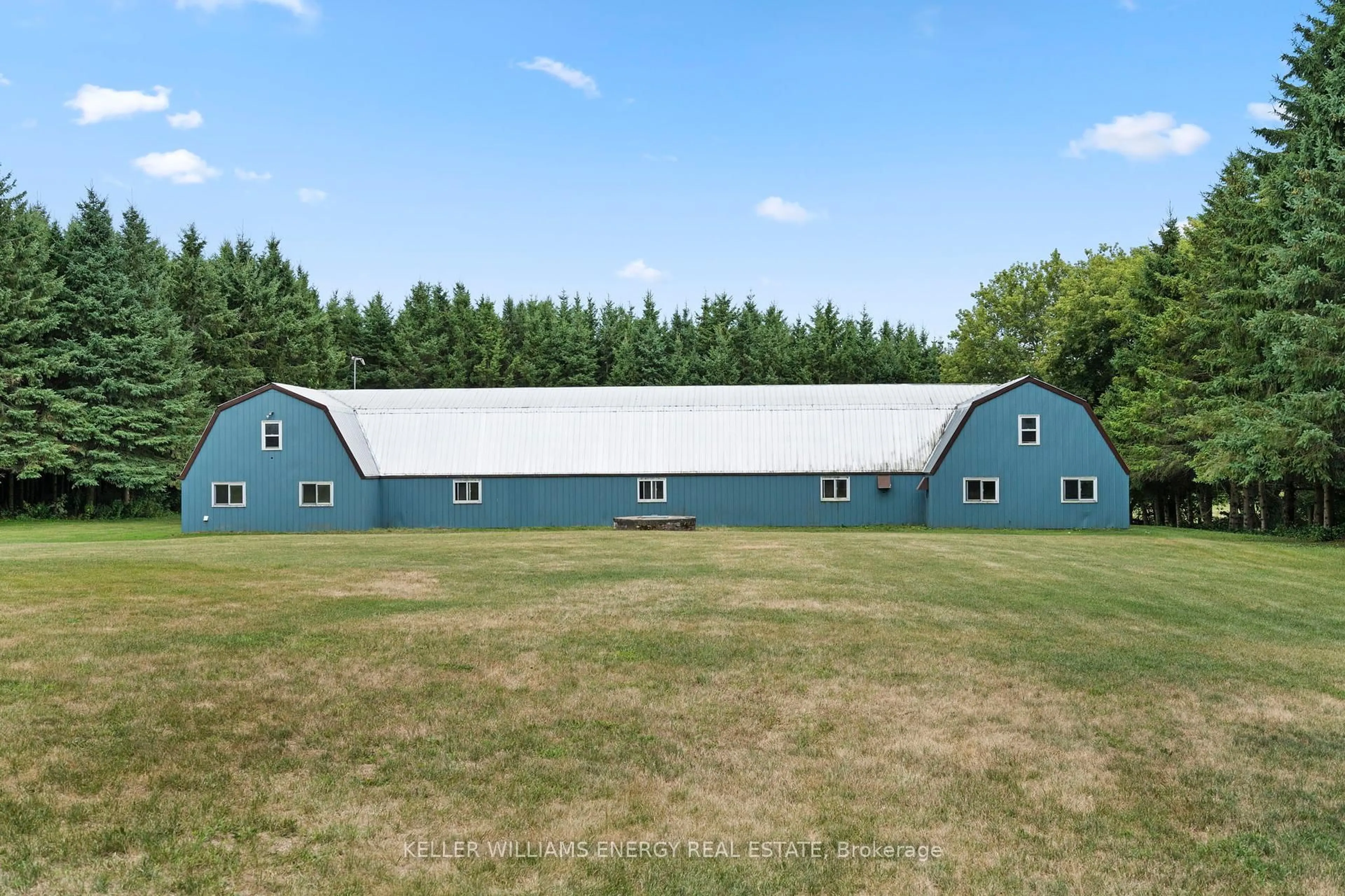 A pic from outside/outdoor area/front of a property/back of a property/a pic from drone, building for 3749 Concession 5 Rd, Clarington Ontario L0B 1M0