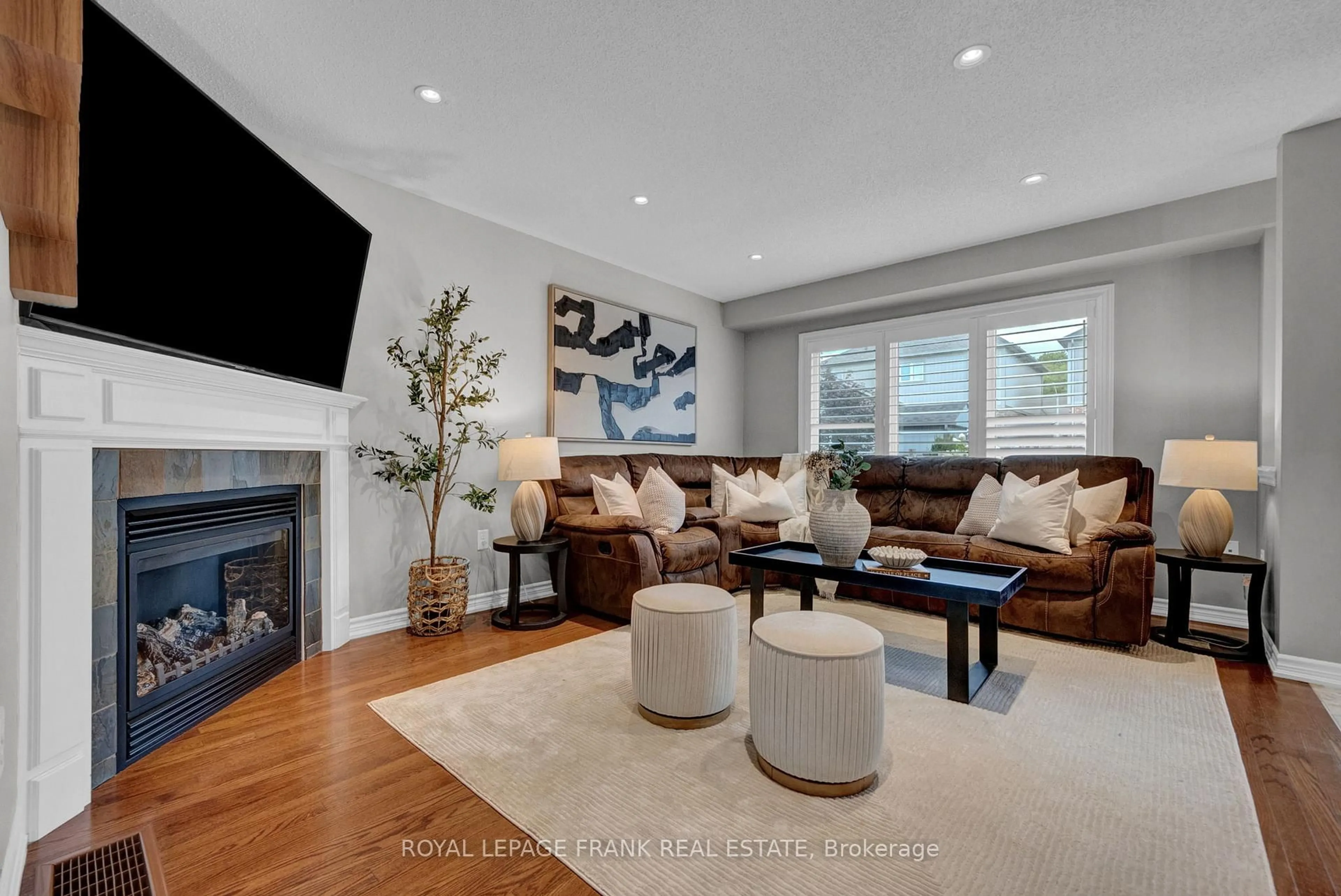 Living room with furniture, unknown for 11 Gordon Cowling St, Clarington Ontario L1E 0G7