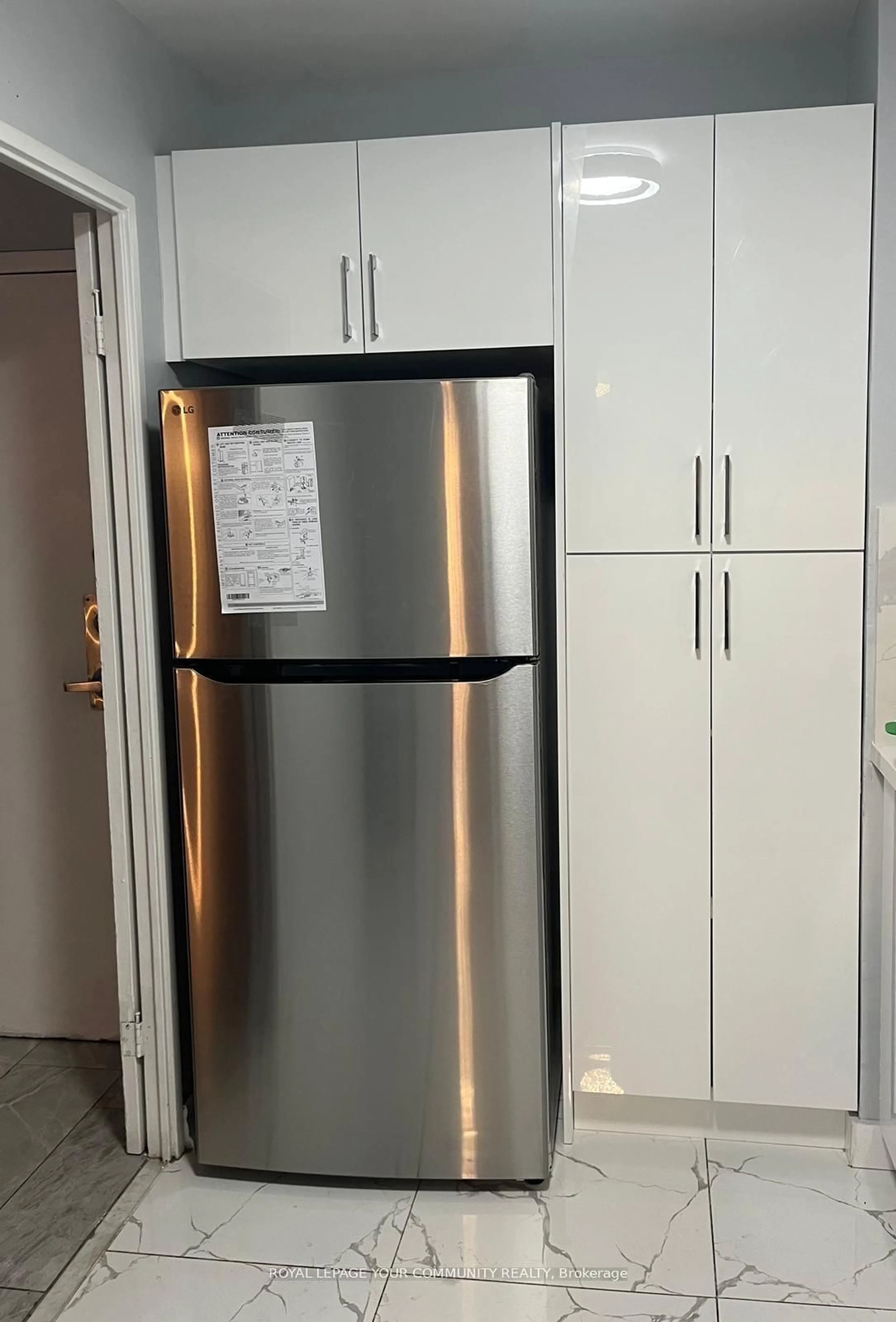 Standard kitchen, unknown for 1 Massey Sq #2205, Toronto Ontario M4C 5L4