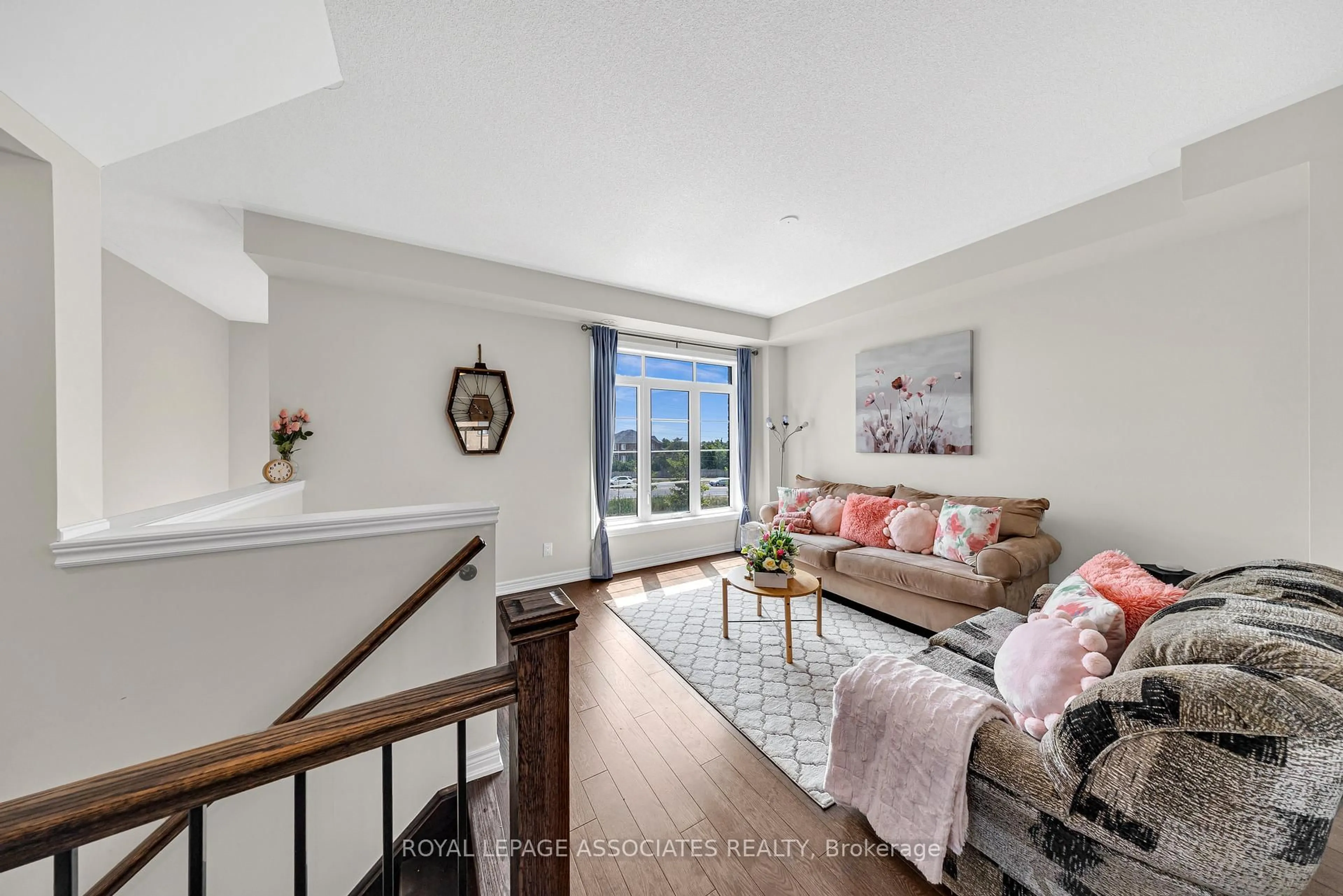 Living room with furniture, unknown for 44 Elkington Cres, Whitby Ontario L1P 0L7