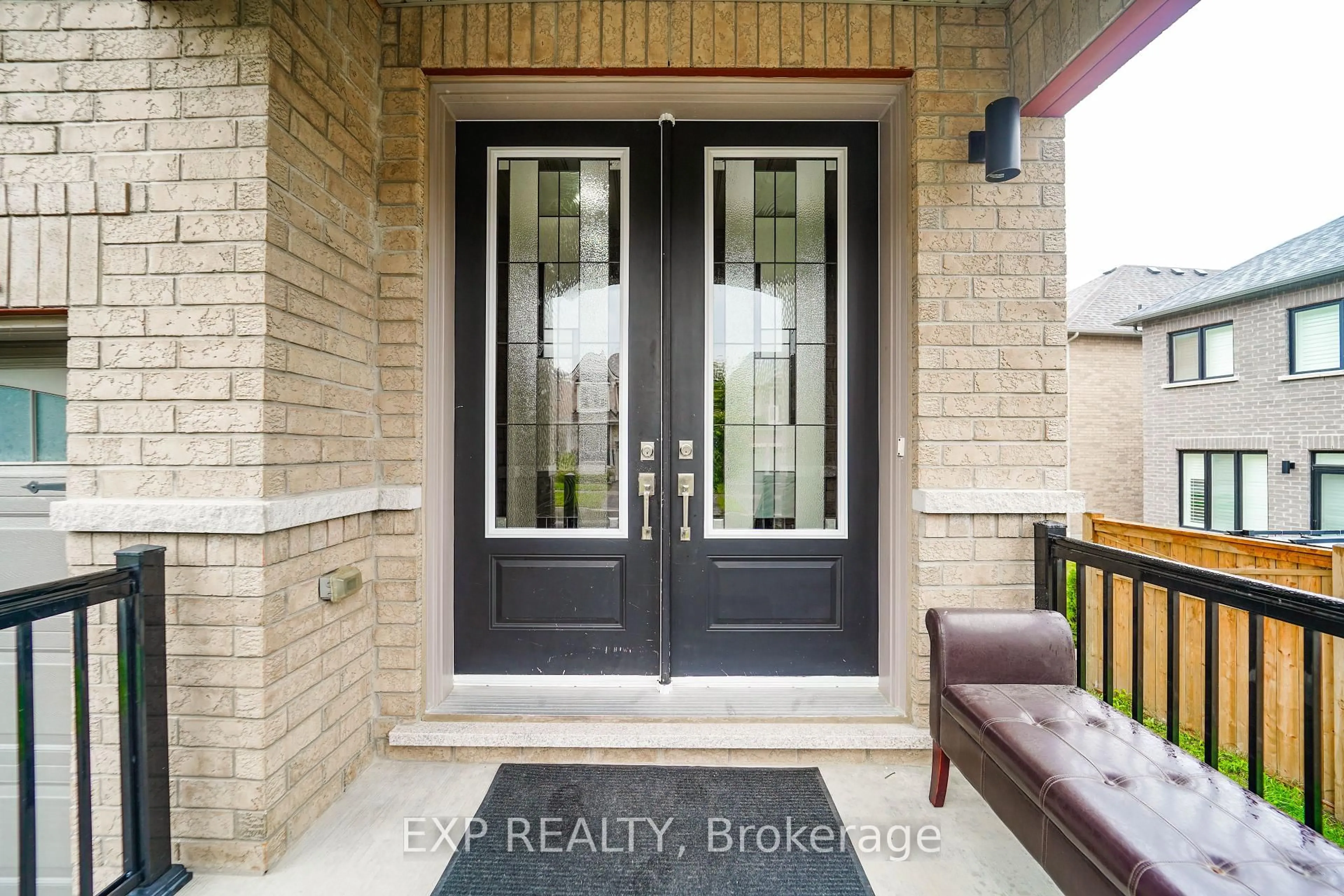Indoor entryway for 25 Christine Elliott Ave, Whitby Ontario L1P 0B8