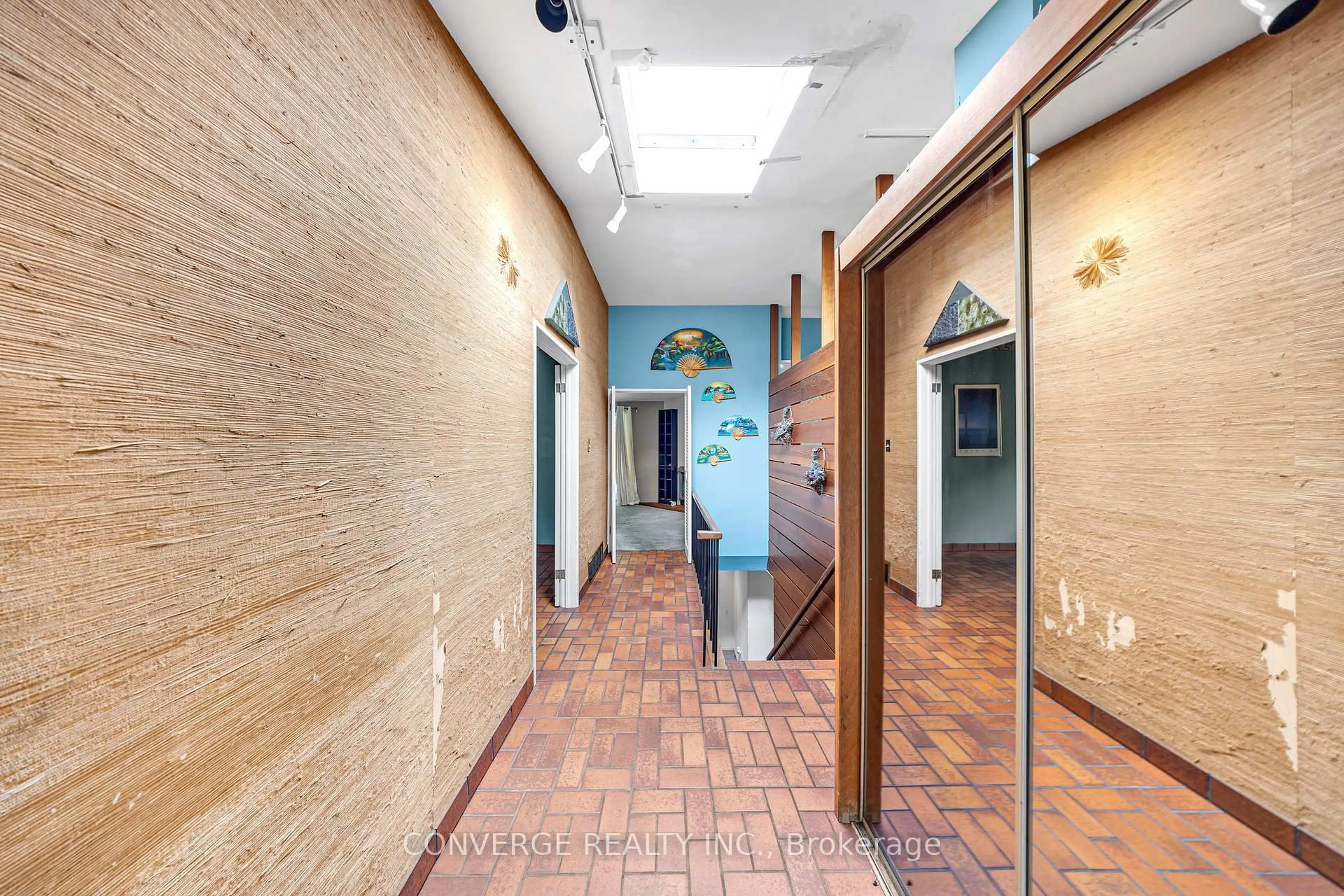Indoor foyer for 41 Brookridge Dr, Toronto Ontario M1P 3M3
