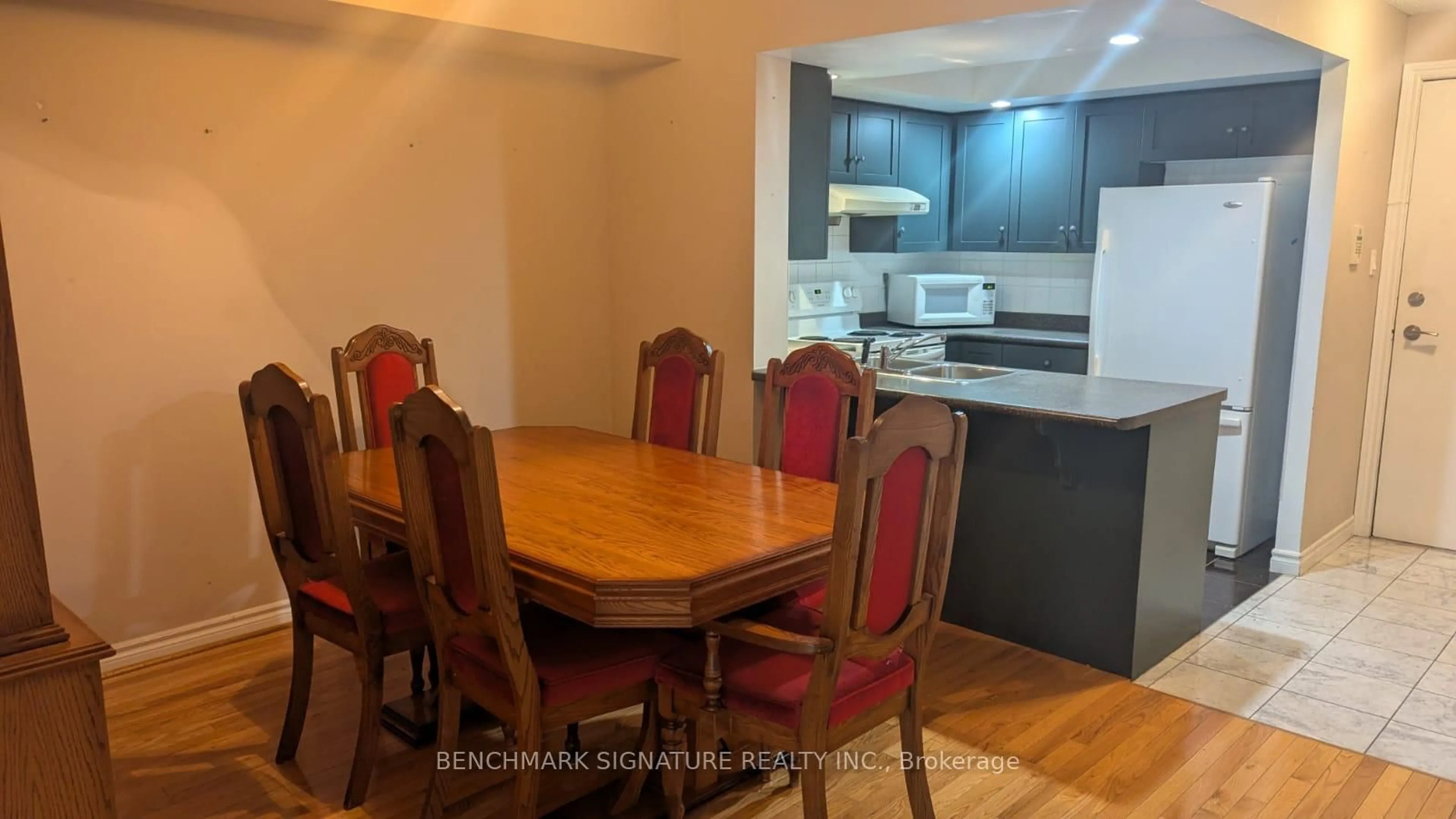 Dining room, wood/laminate floor for 125 Omni Dr #237, Toronto Ontario M1P 5A9