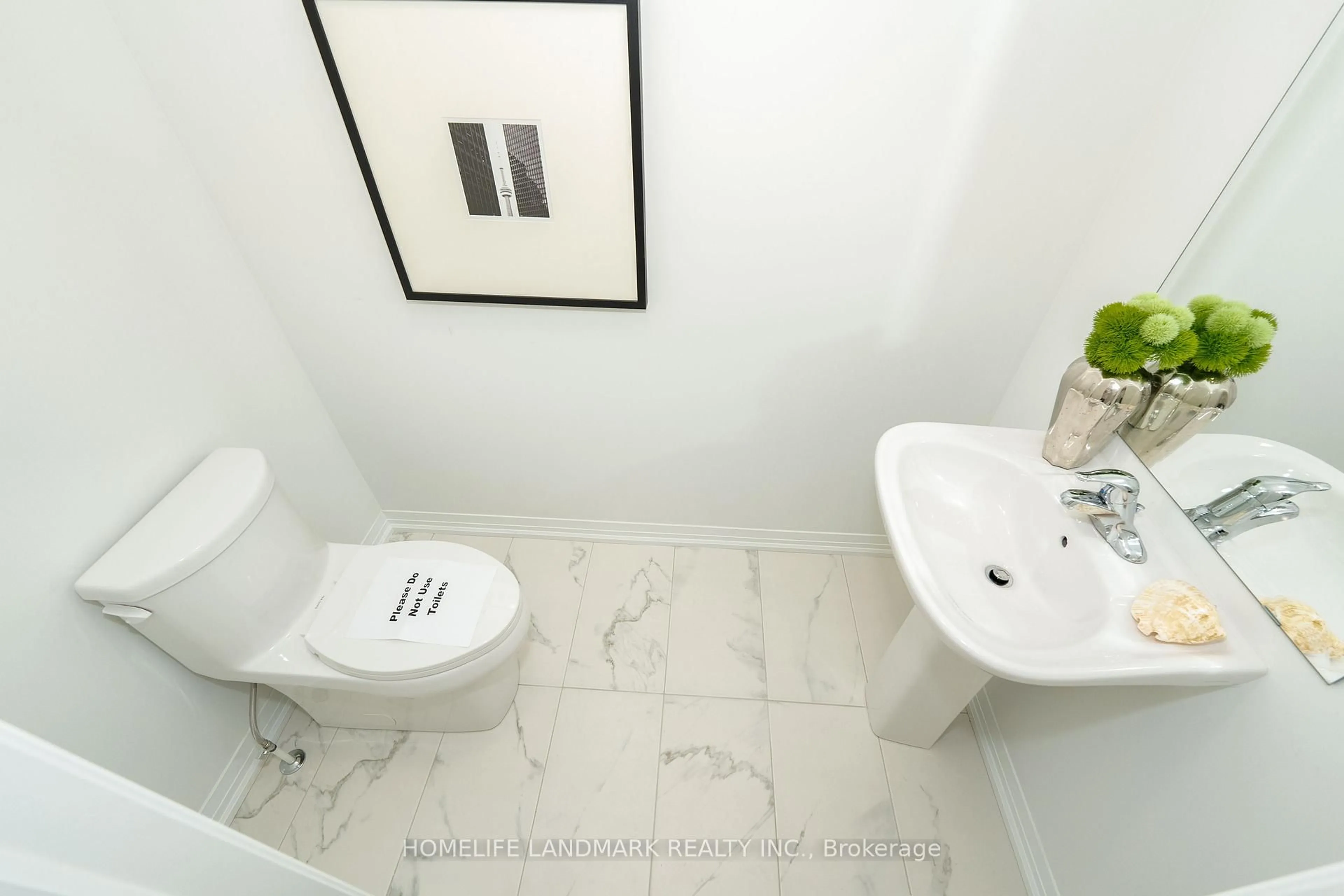 Standard bathroom, ceramic/tile floor for 3036 Sideline 16, Pickering Ontario L1X 2R2