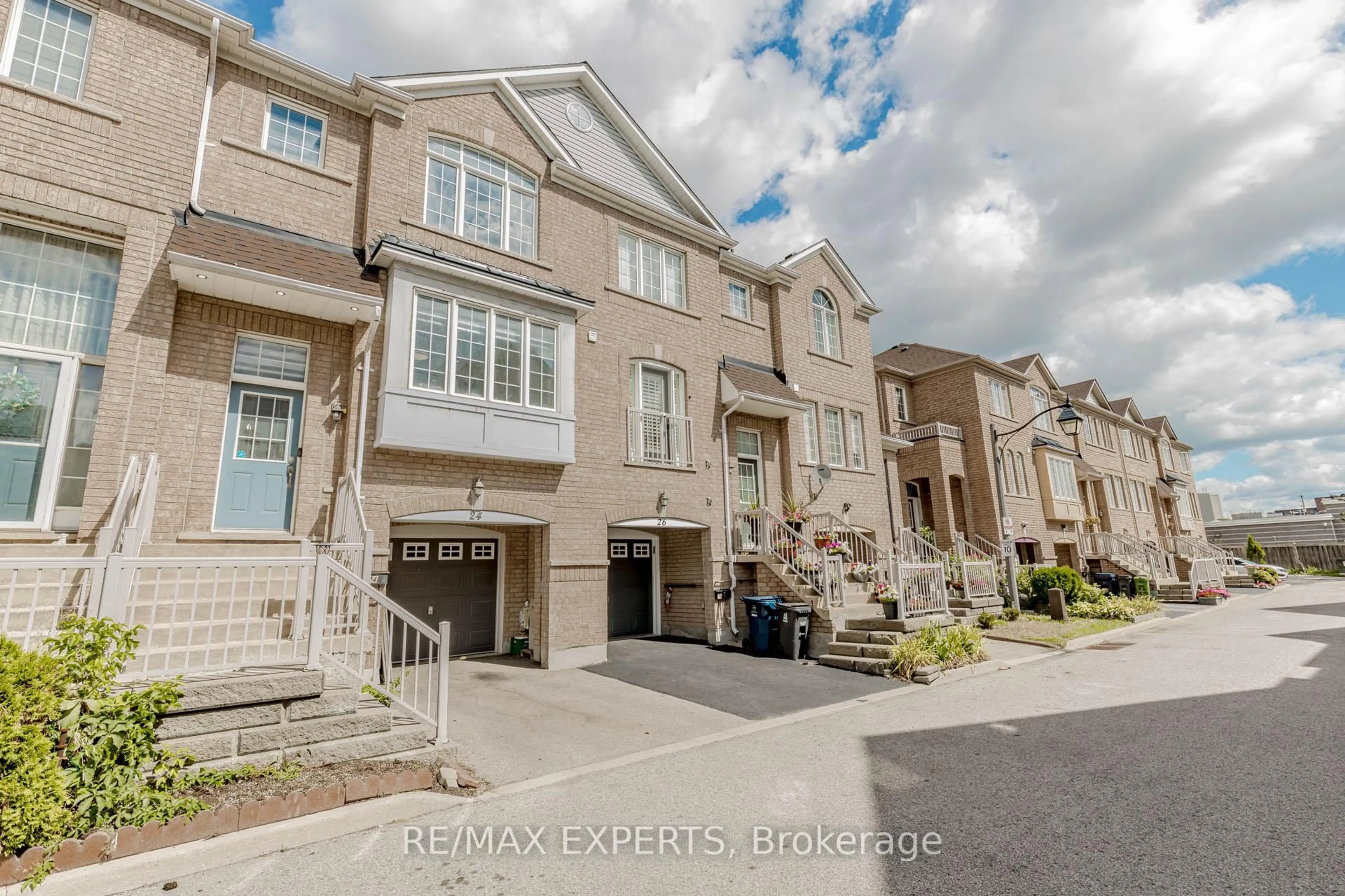 A pic from outside/outdoor area/front of a property/back of a property/a pic from drone, street for 24 Ignatius Lane, Toronto Ontario M1E 0A3