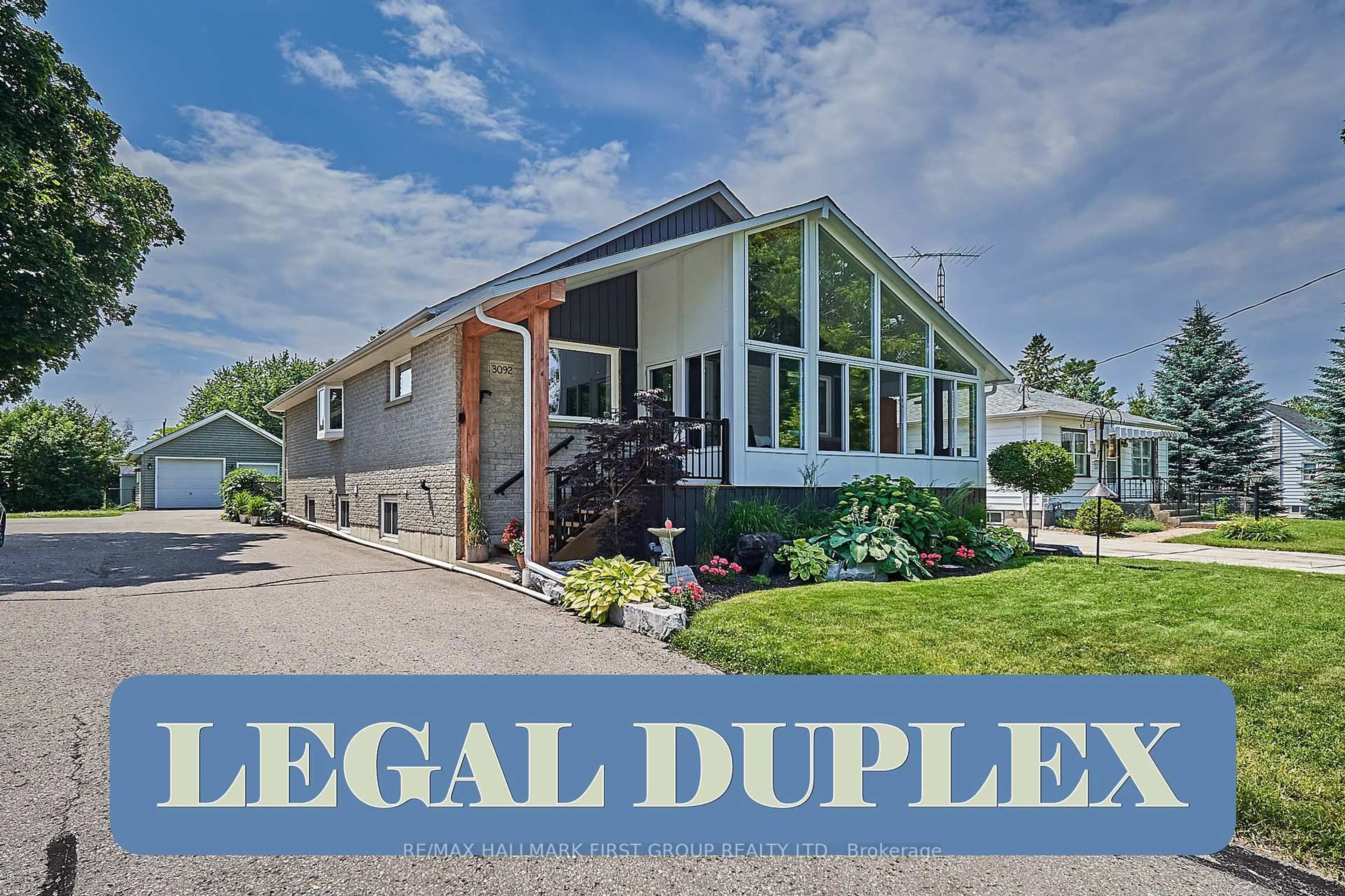 Home with vinyl exterior material, street for 3092 Courtice Rd, Clarington Ontario L1E 2H8