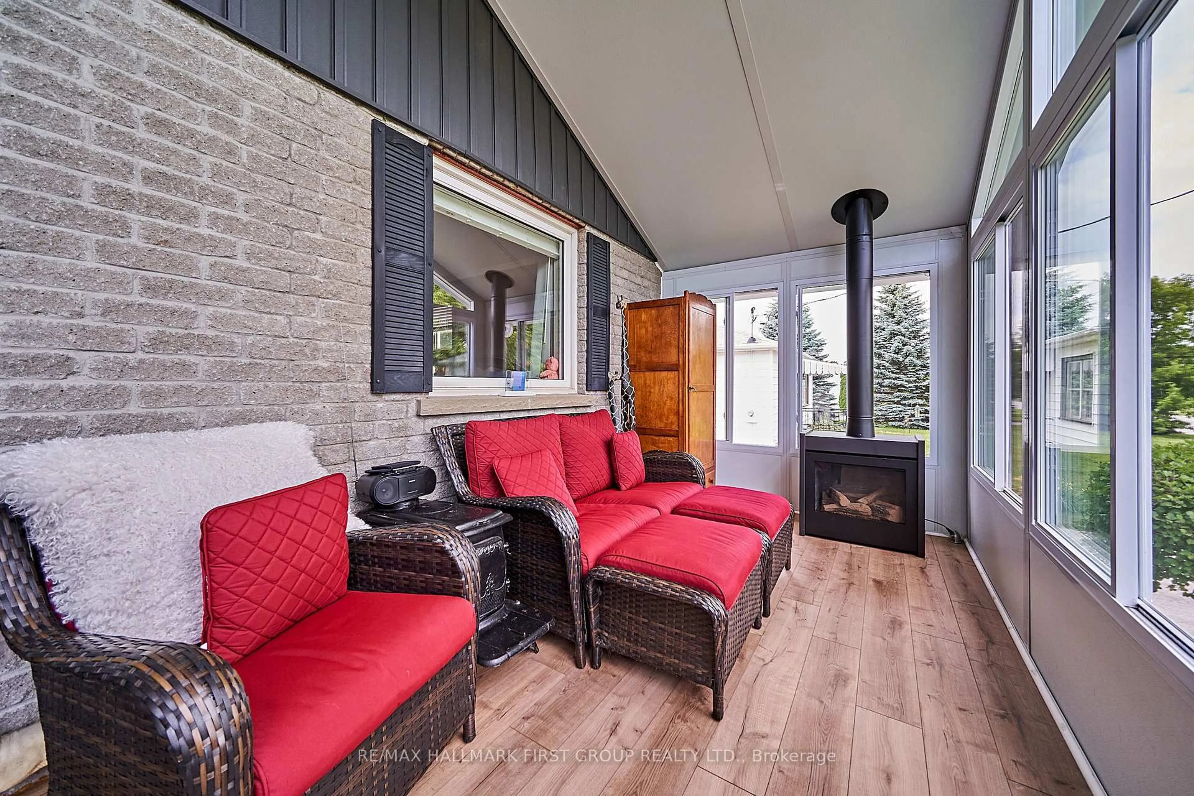 Patio, unknown for 3092 Courtice Rd, Clarington Ontario L1E 2H8