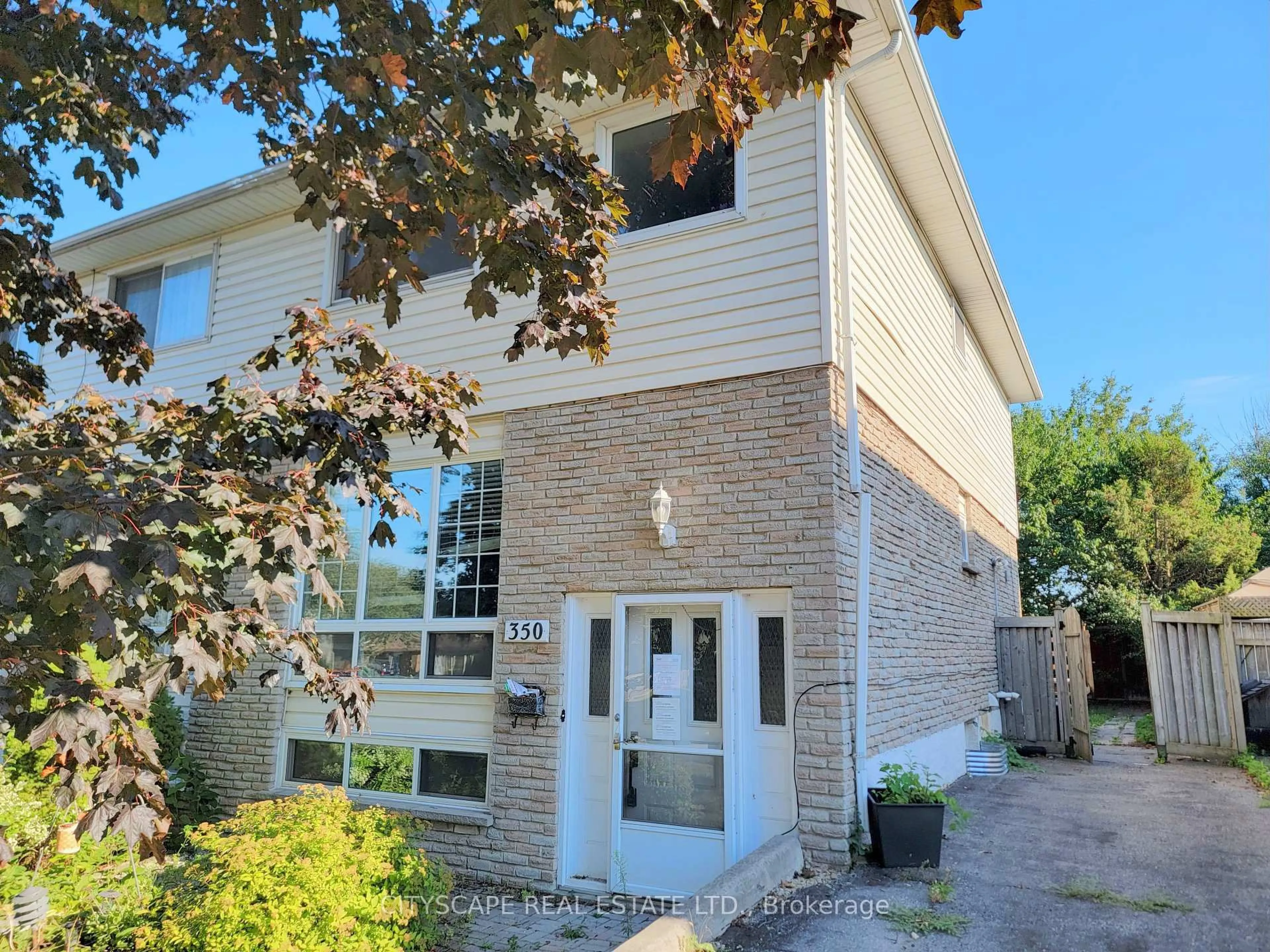 Home with brick exterior material, street for 350 Vancouver Cres, Oshawa Ontario L1J 5X9