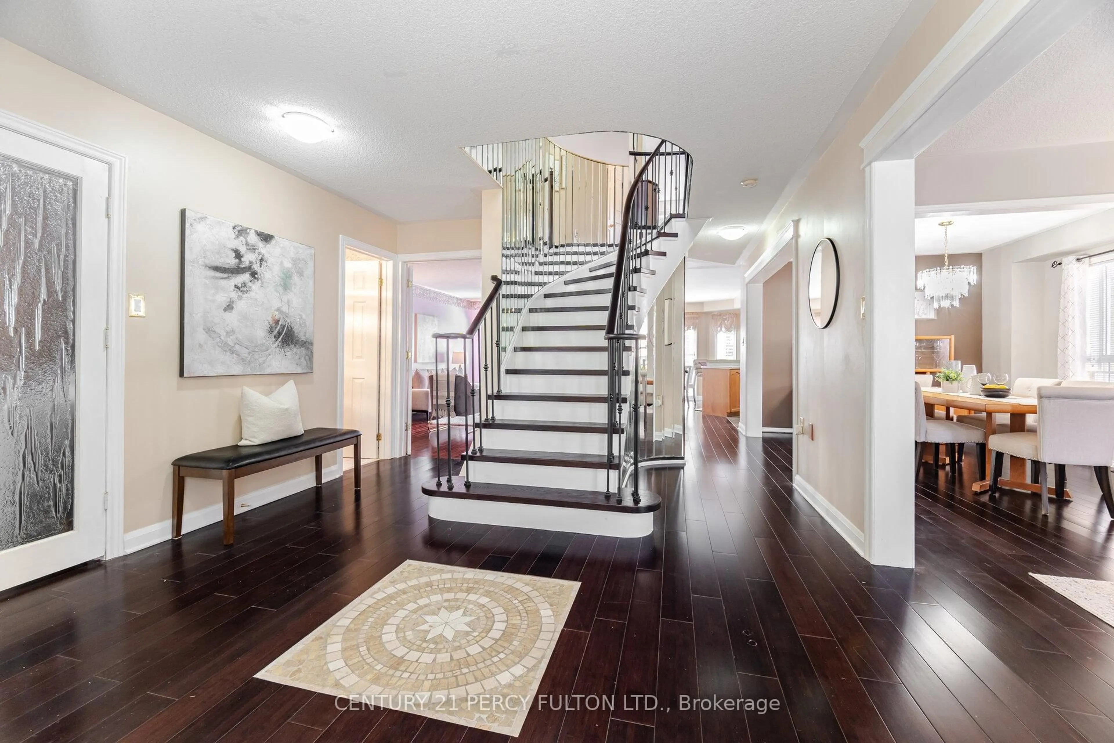 Unknown for 1602 Oakburn St, Pickering Ontario L1V 6M9