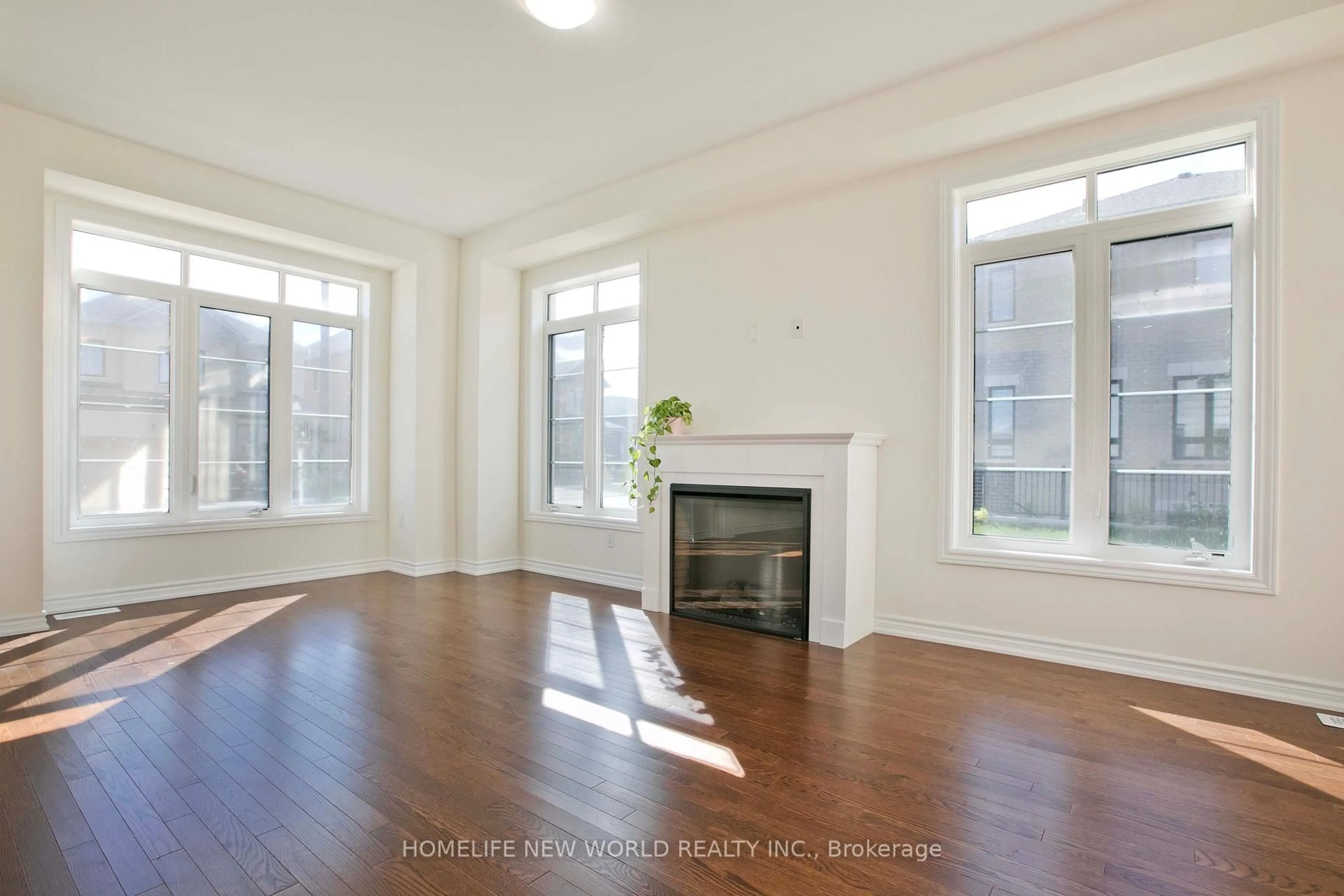 Unknown for 1864 Irish Moss Sq, Pickering Ontario L1T 4W1