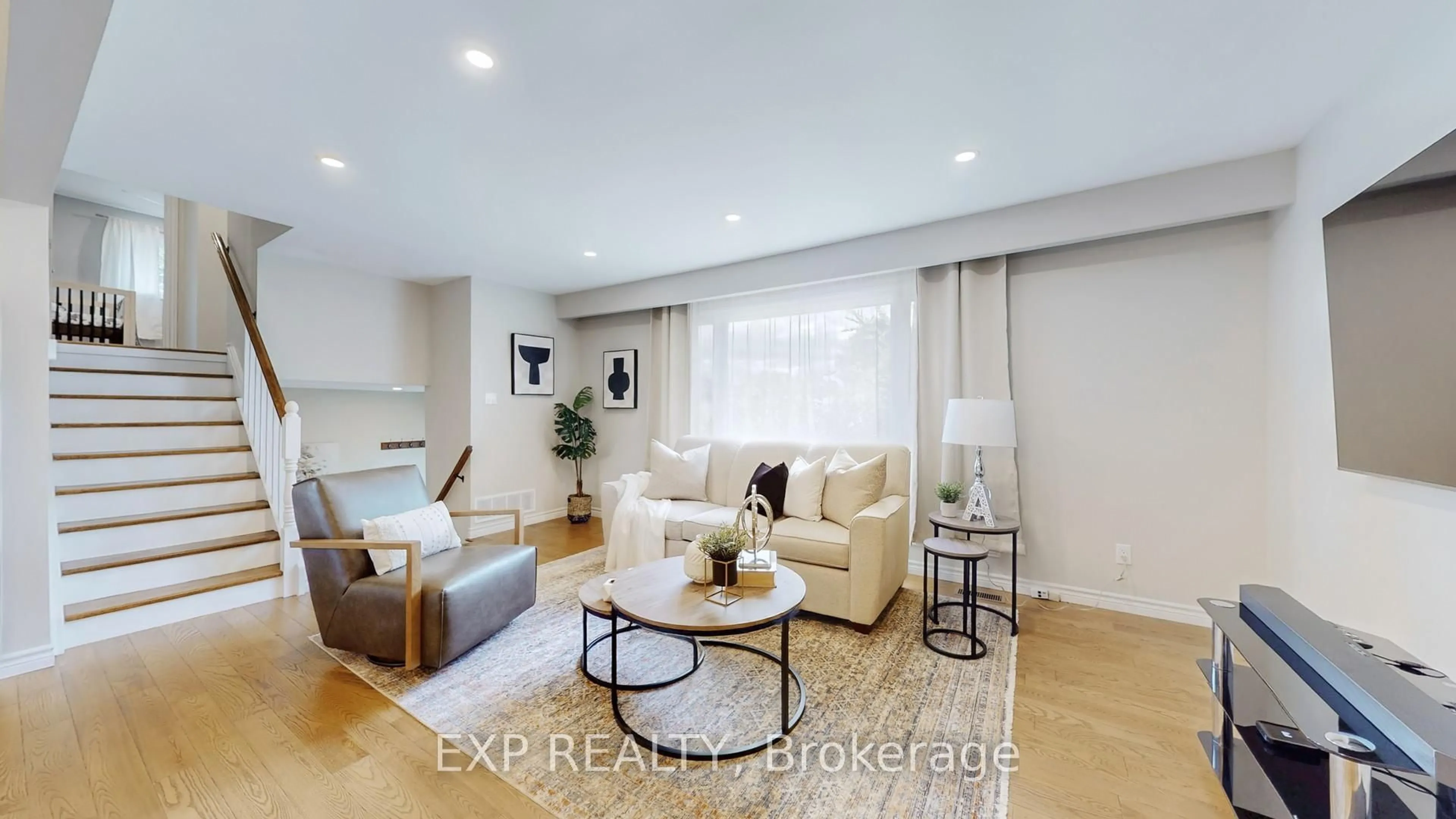 Living room with furniture, unknown for 933 Central Park Blvd, Oshawa Ontario L1G 6V9