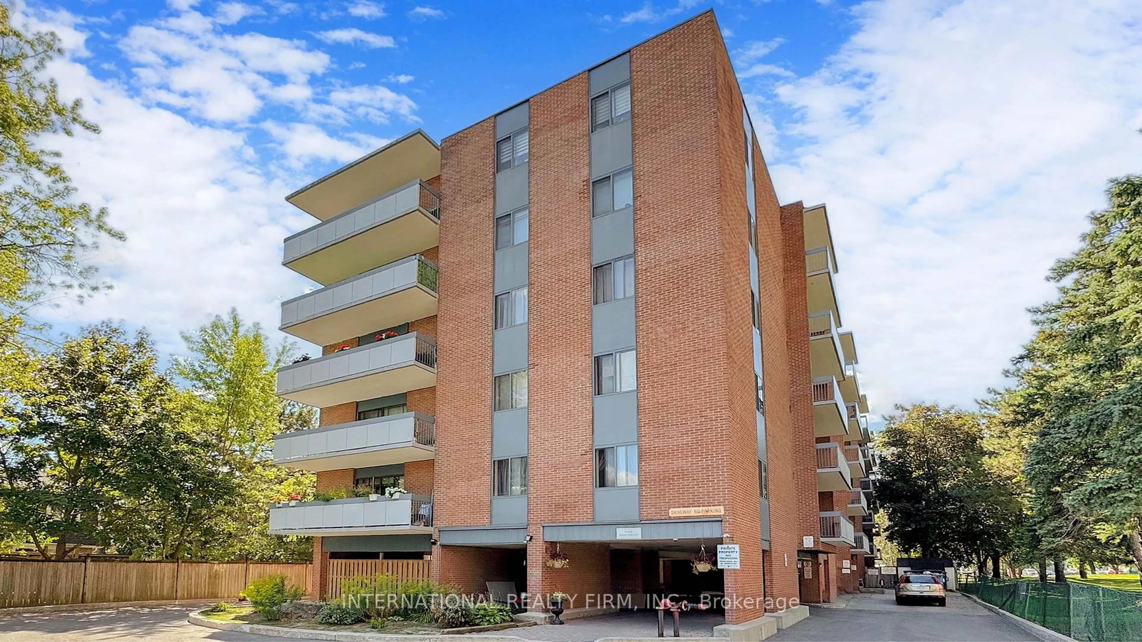 Unknown for 1200 Bridletowne Circ #404, Toronto Ontario M1W 2T9