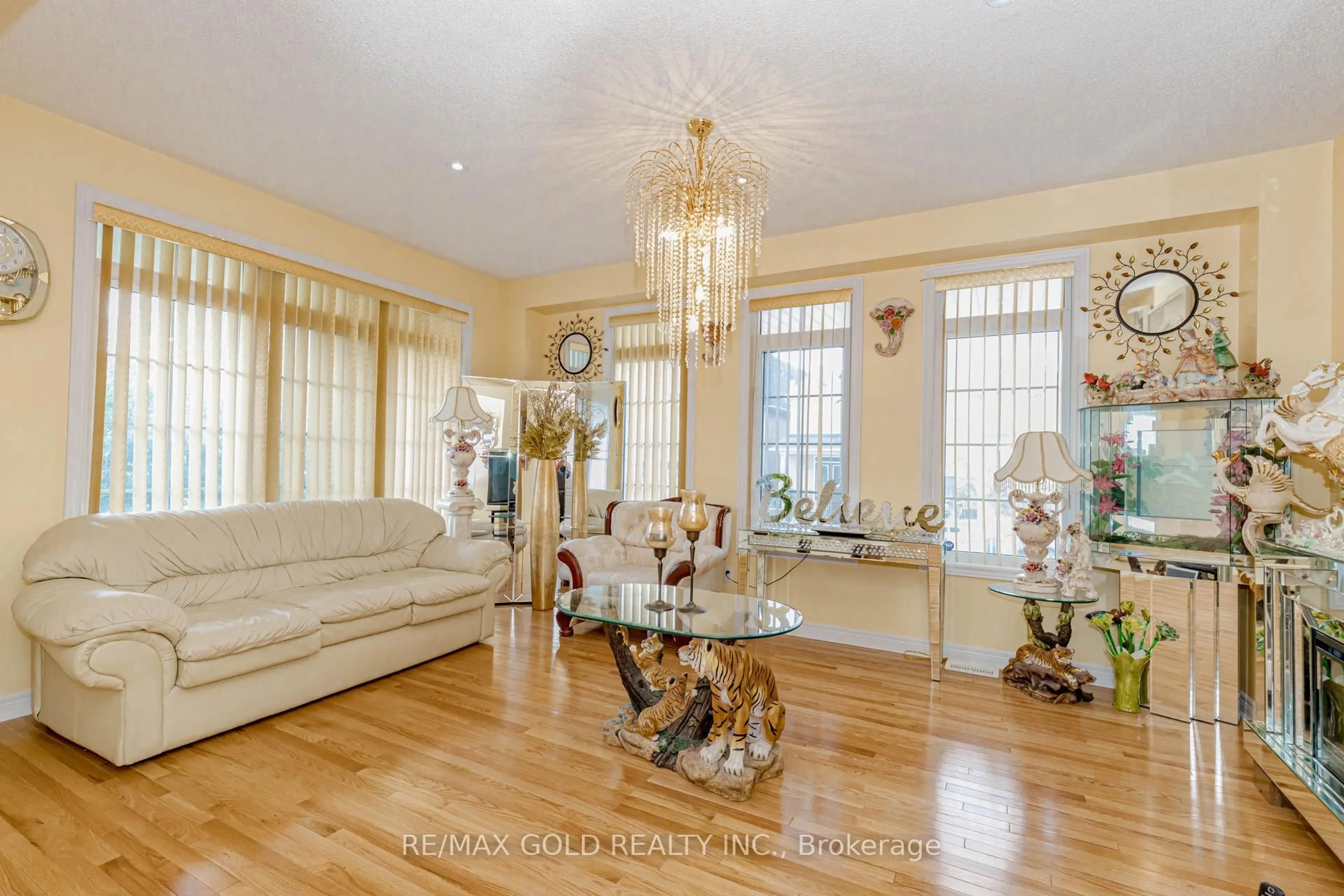 Living room with furniture, unknown for 1554 Bruny Ave, Pickering Ontario L0A 1G0