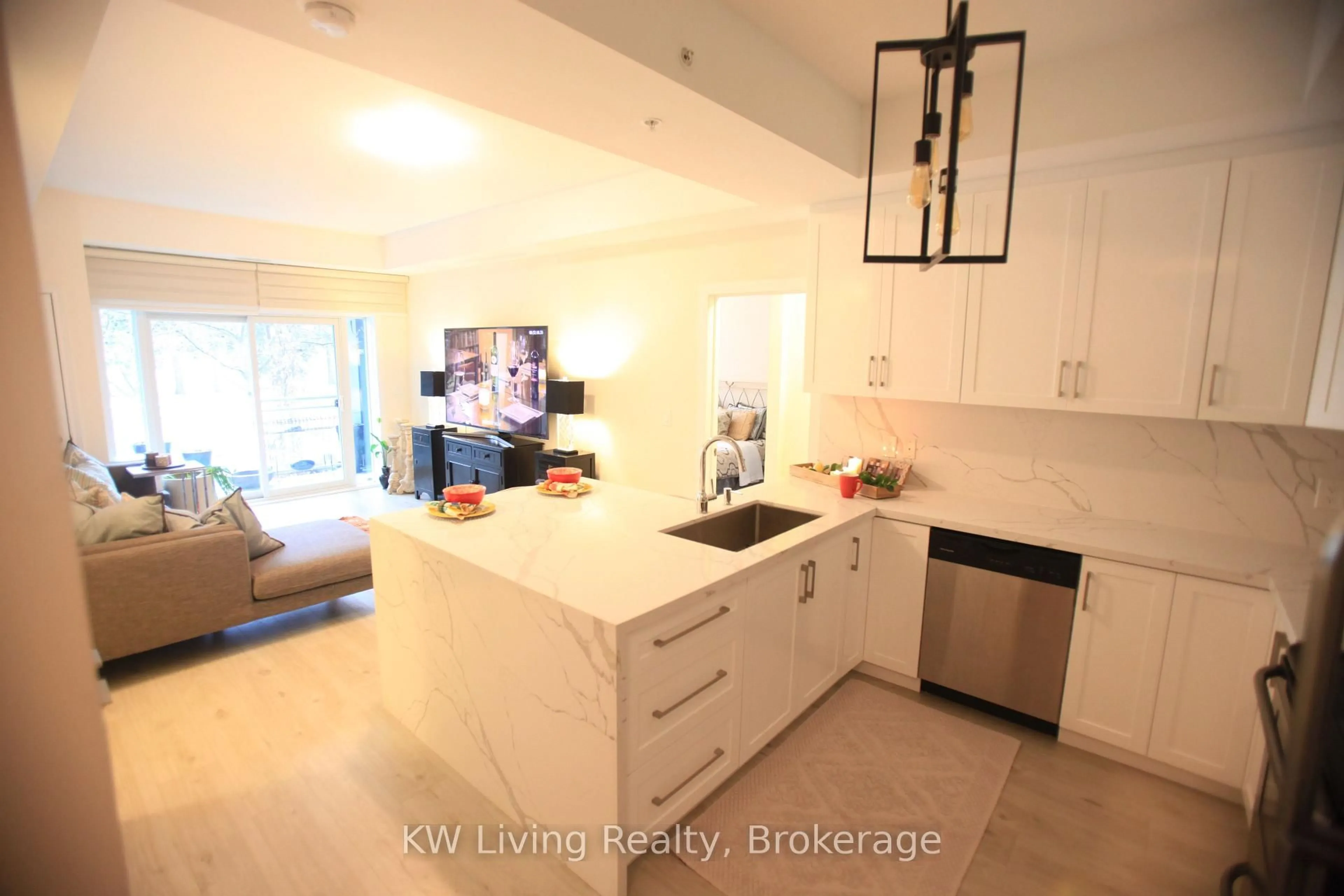 Open concept kitchen, unknown for 650 Gordon St #210, Whitby Ontario L1N 0C1