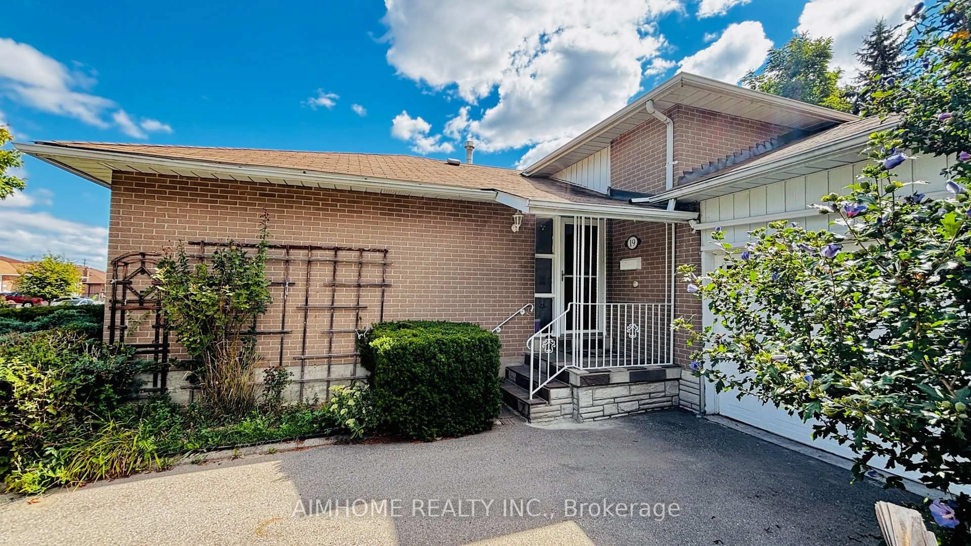 Unknown for 19 Sunderland Cres, Toronto Ontario M1H 2V2