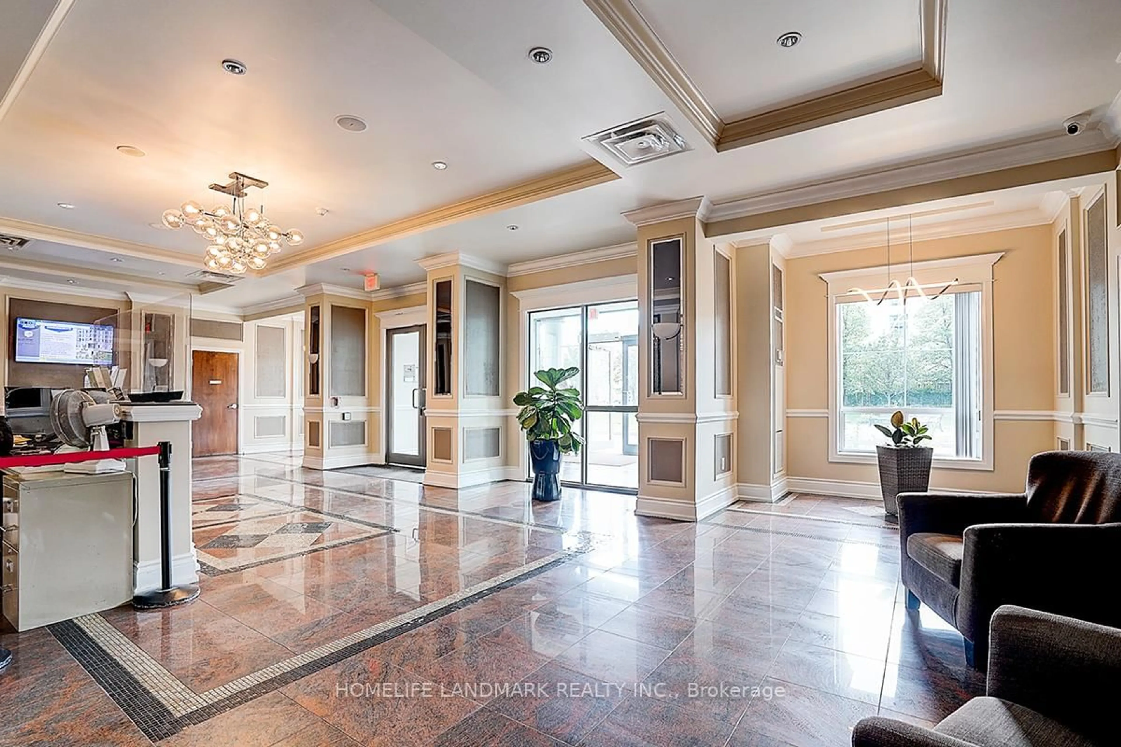 Indoor foyer for 8 Rosebank Dr #15C, Toronto Ontario M1B 5Z3