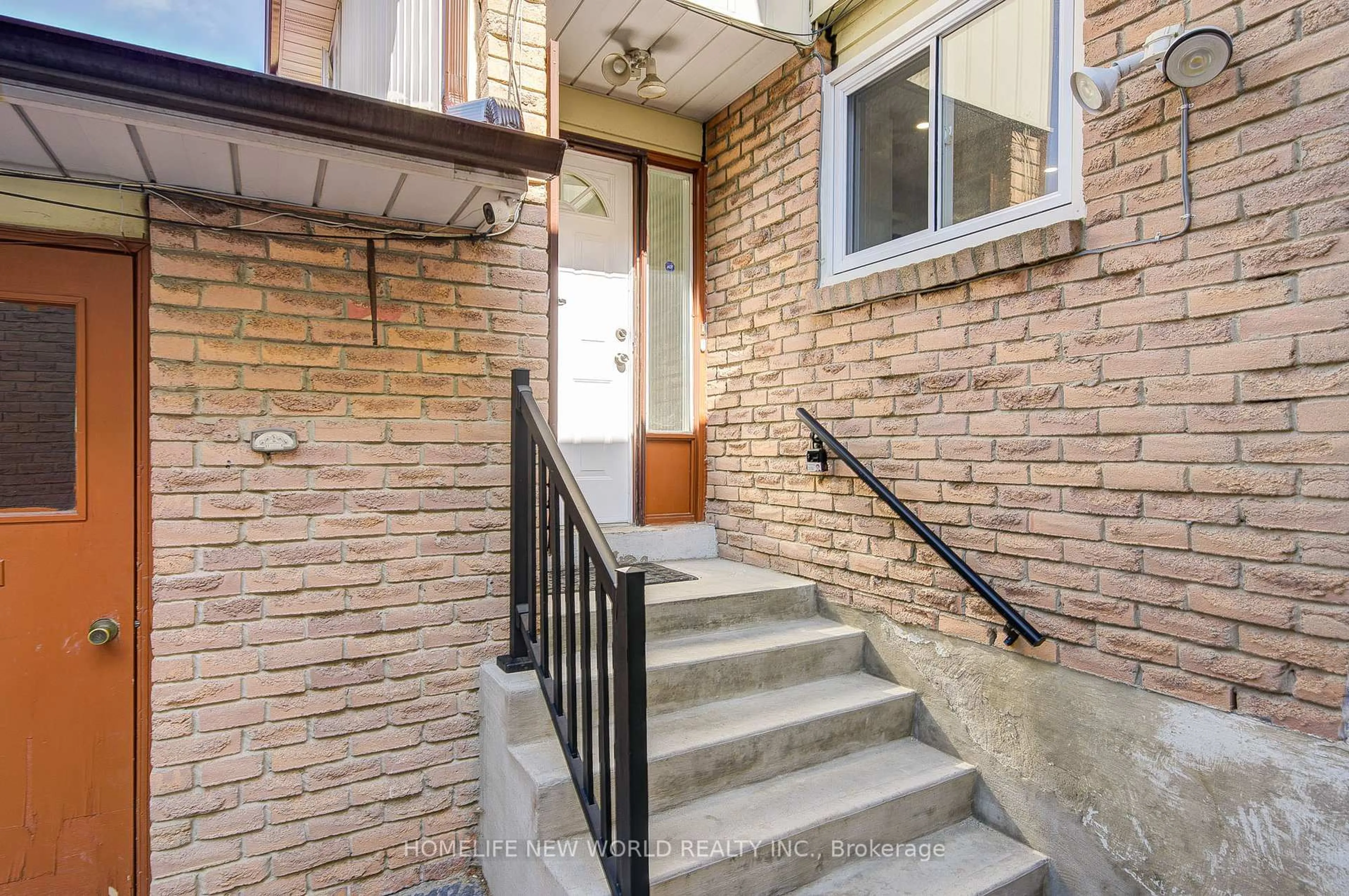 Unknown for 29 Puma Dr, Toronto Ontario M1V 1J7