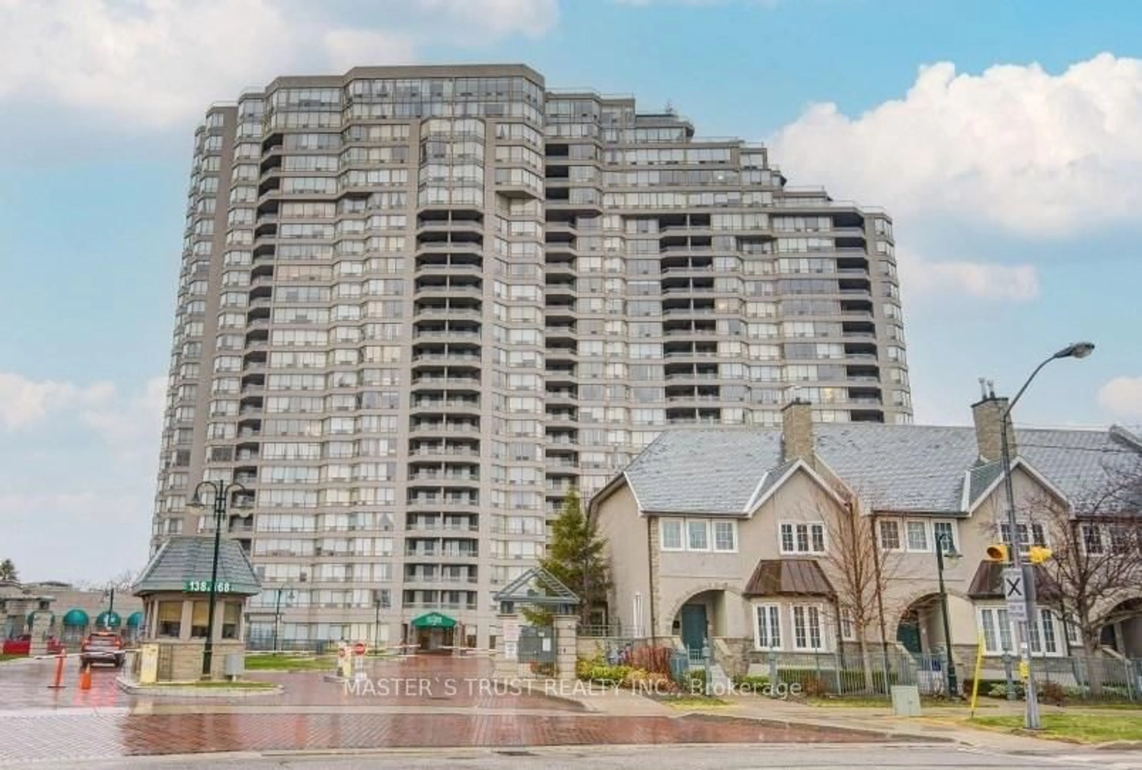 Blurry image for 168 Bonis Ave #1515, Toronto Ontario M1T 3V6