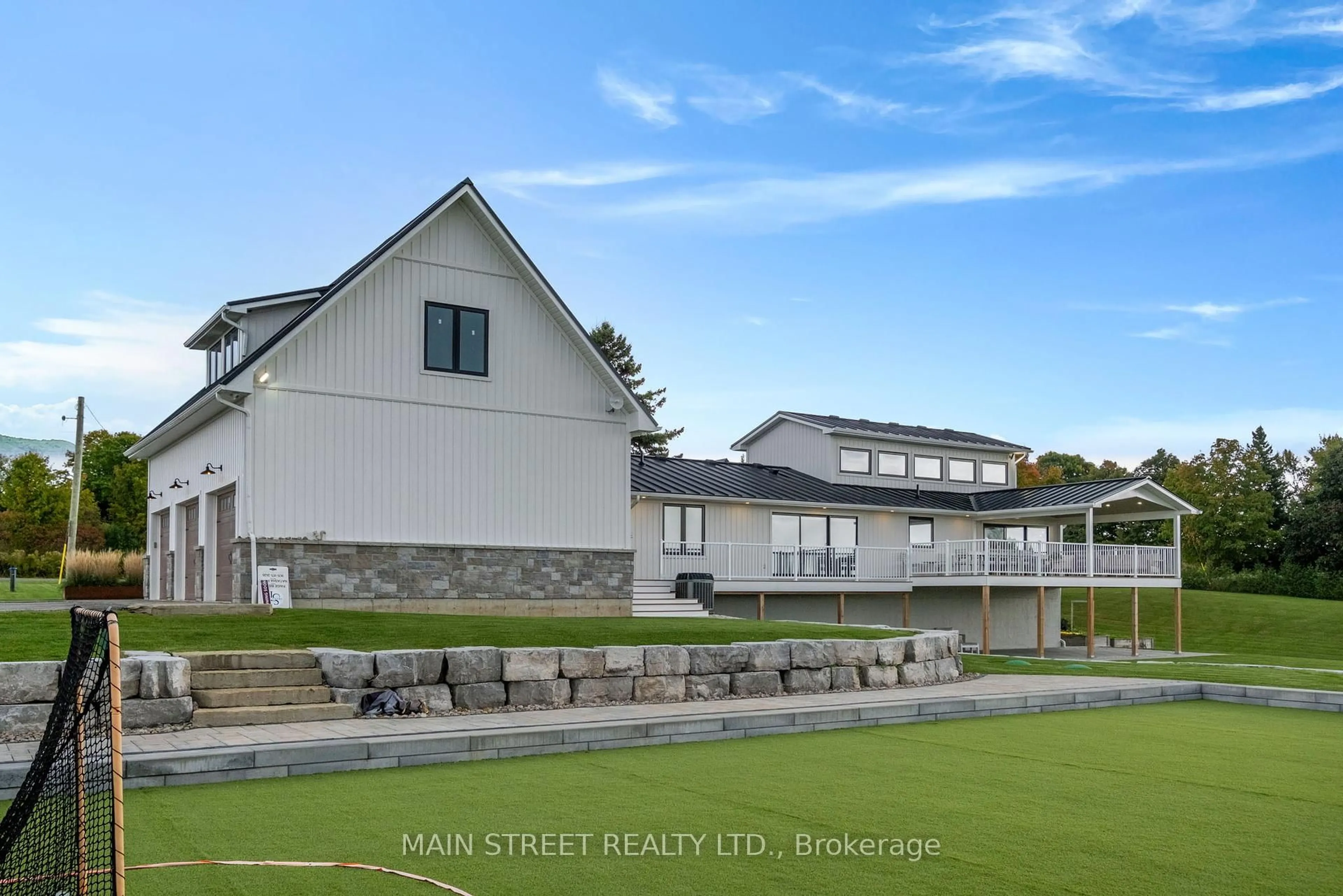Patio, street for 6346 Clemens Rd, Clarington Ontario L1C 5R3