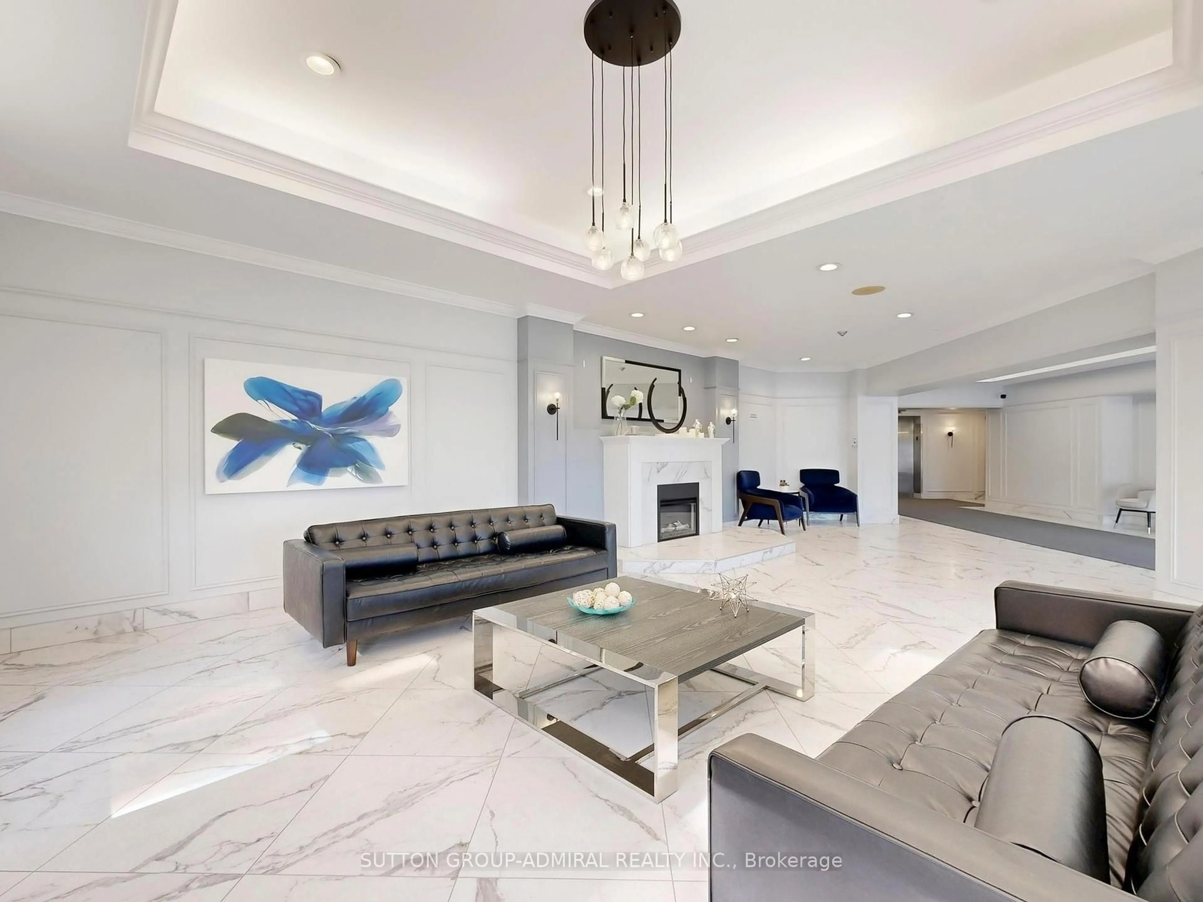 Lobby for 712 Rossland Rd #217, Whitby Ontario L1N 9E8