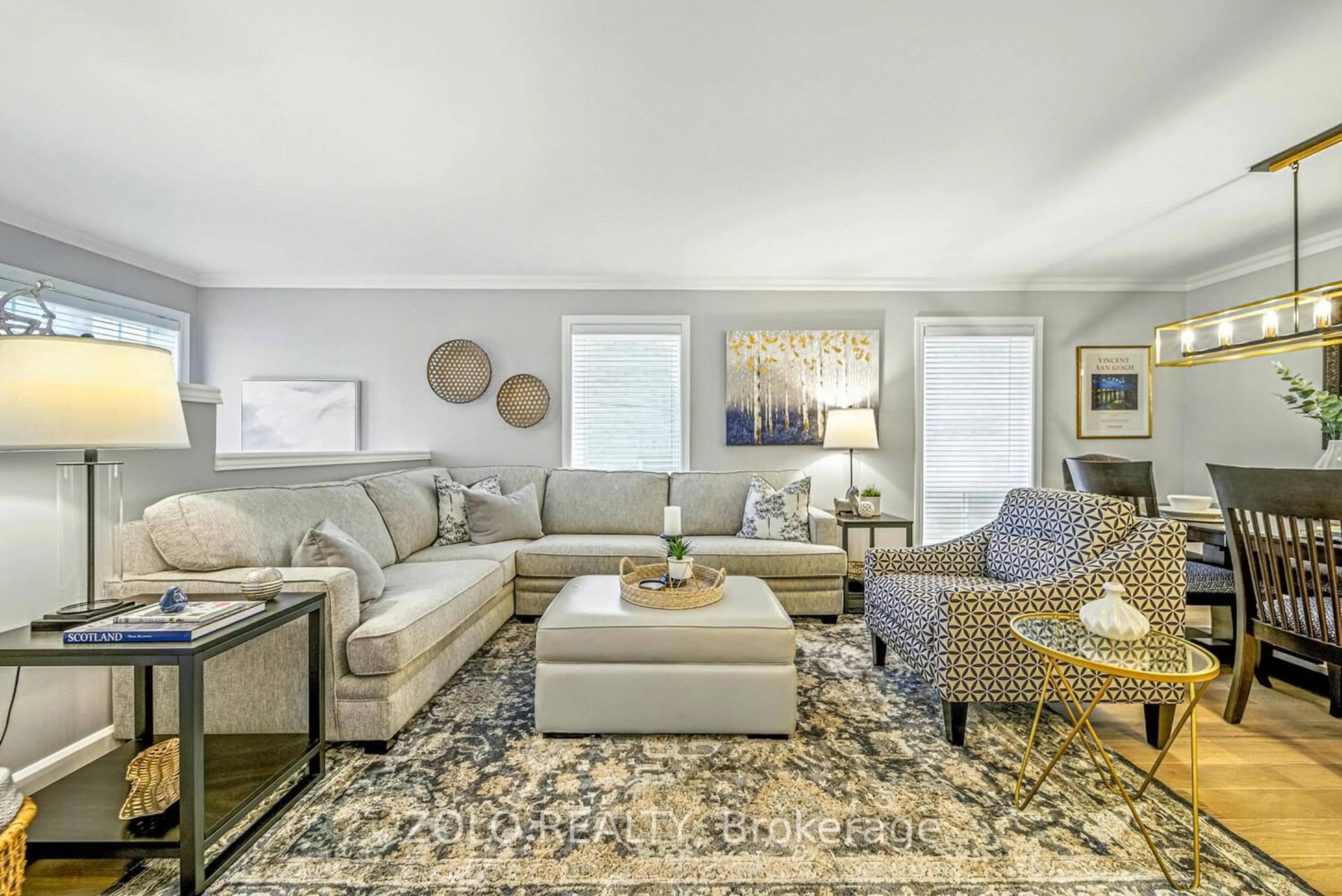 Living room with furniture, unknown for 13 Glen Eagles Dr, Clarington Ontario L1E 3C8