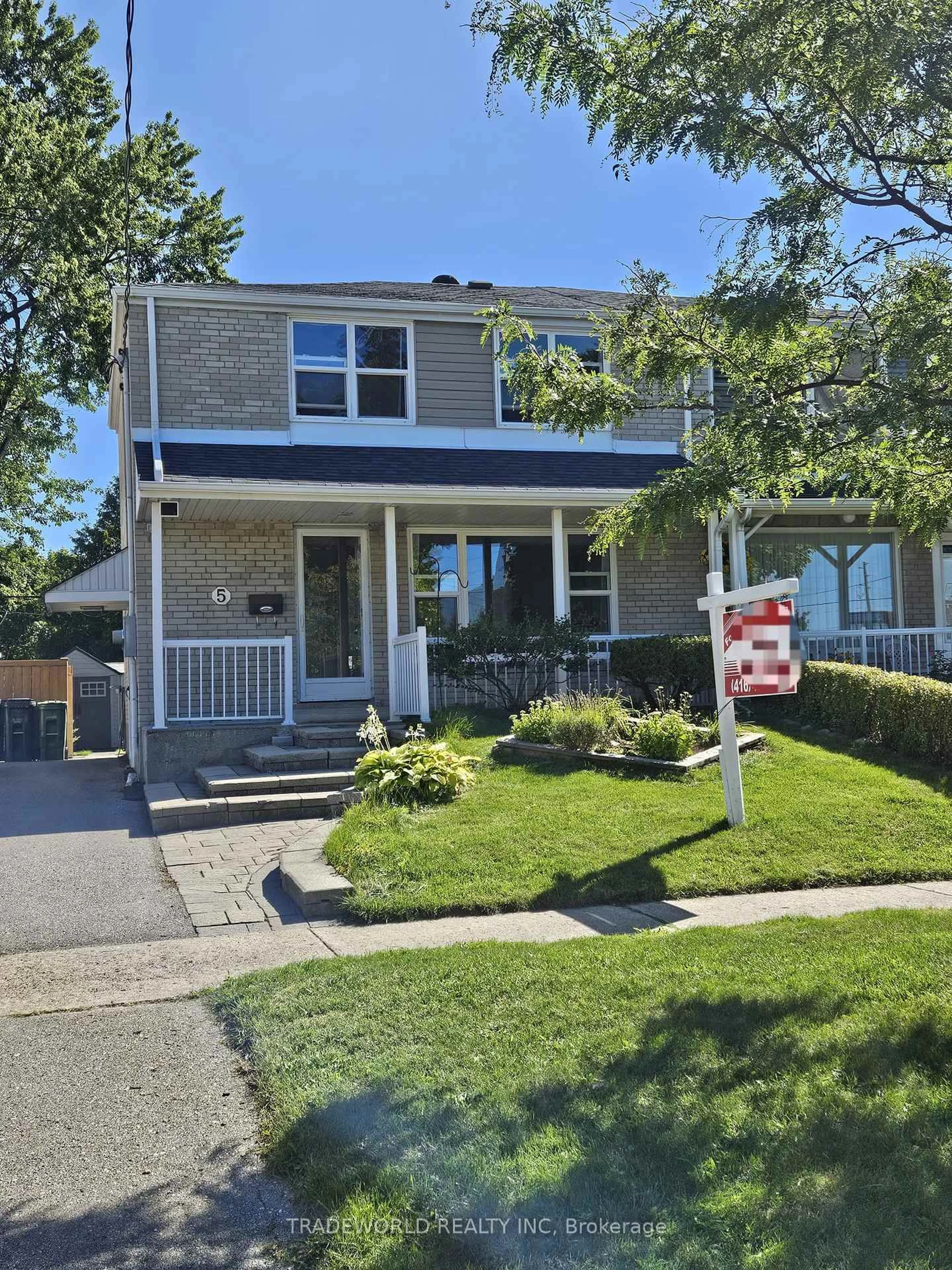 Home with vinyl exterior material, street for 5 Woodfern Dr, Toronto Ontario M1K 2L2