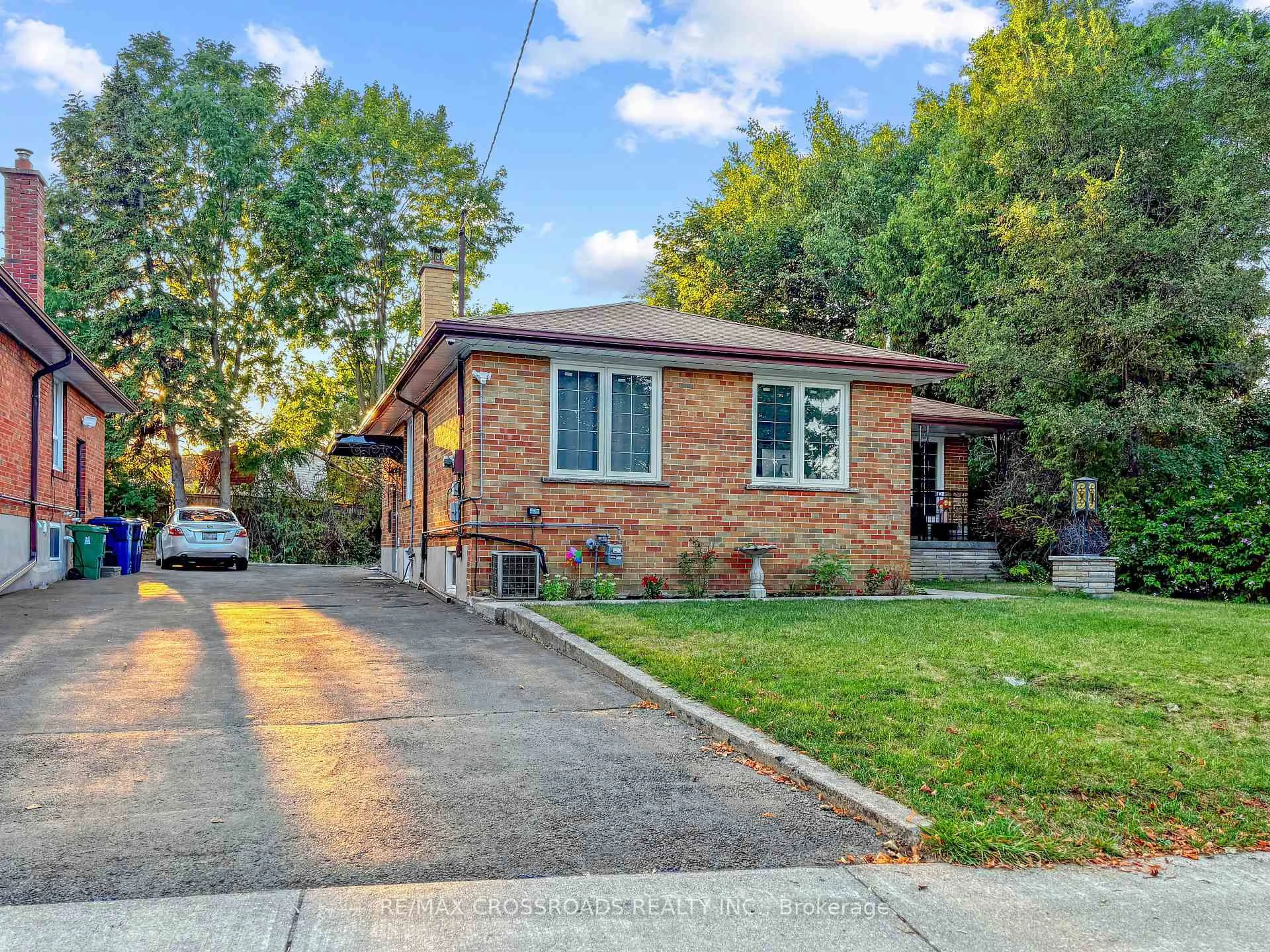 Home with brick exterior material, street for 46 Ronway Cres, Toronto Ontario M1J 2S2