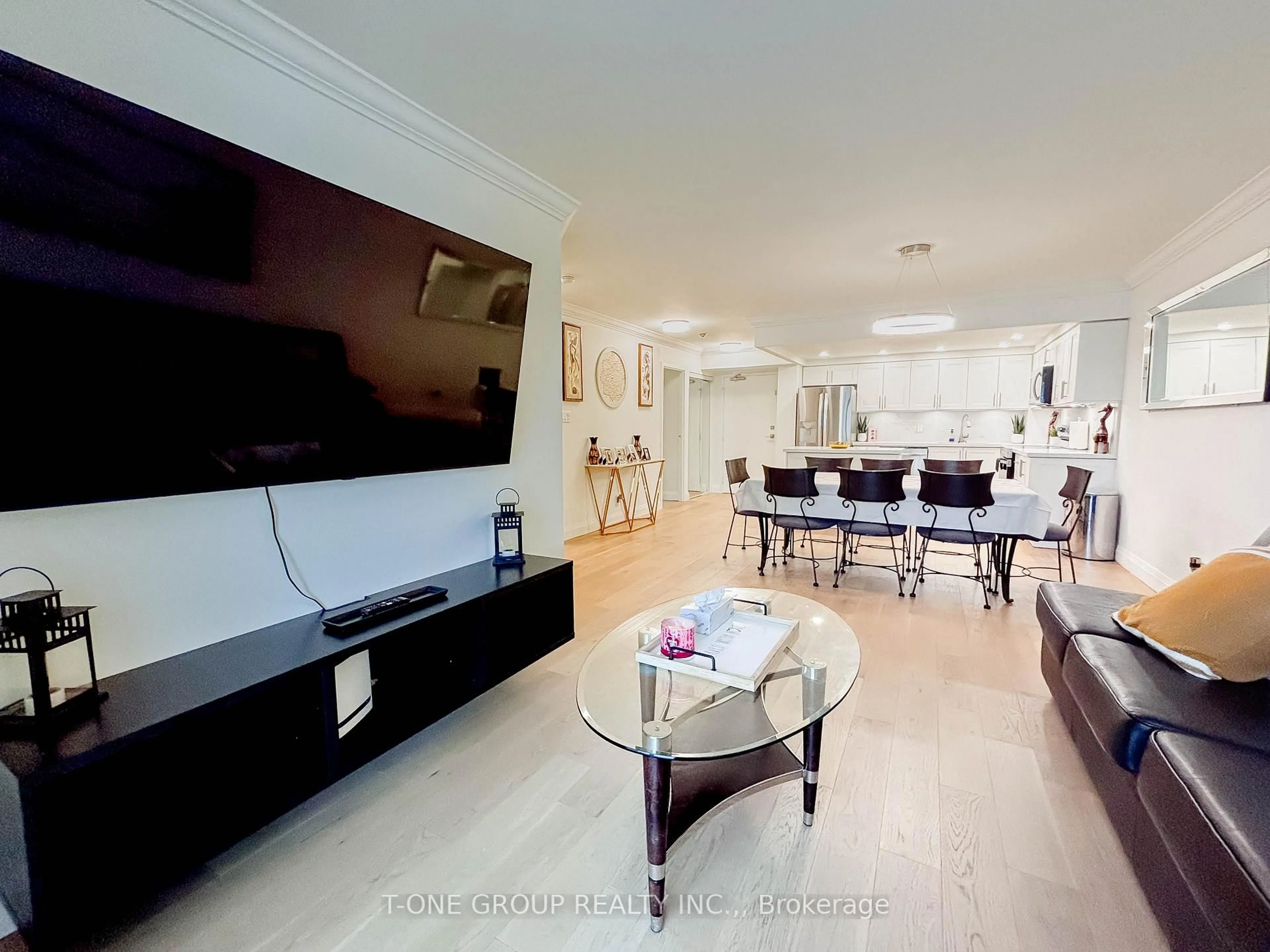 Home theater for 8 Silverbell Grve #206, Toronto Ontario M1B 4Z3