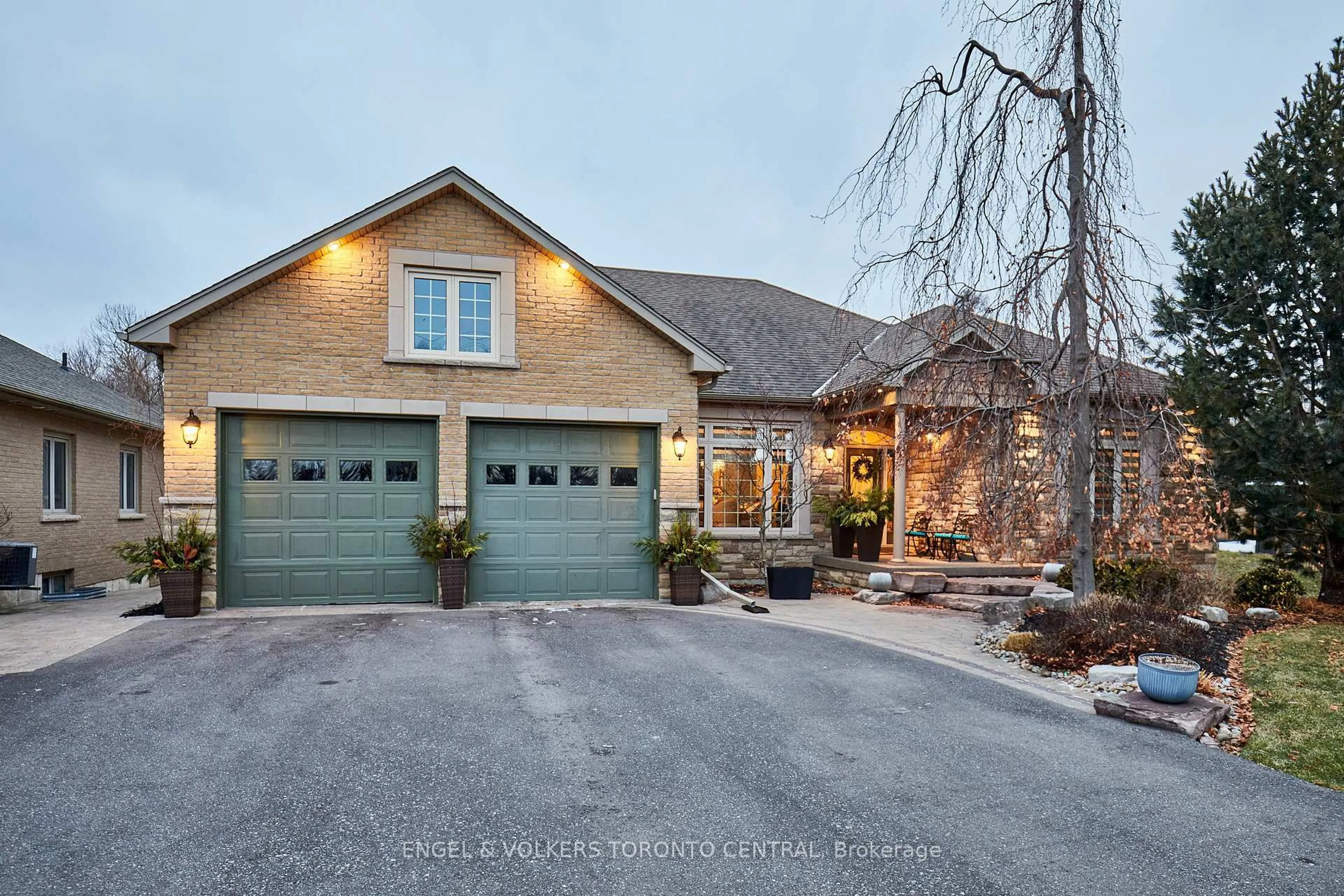Home with brick exterior material, street for 66 Varcoe Rd, Clarington Ontario L1E 1S4