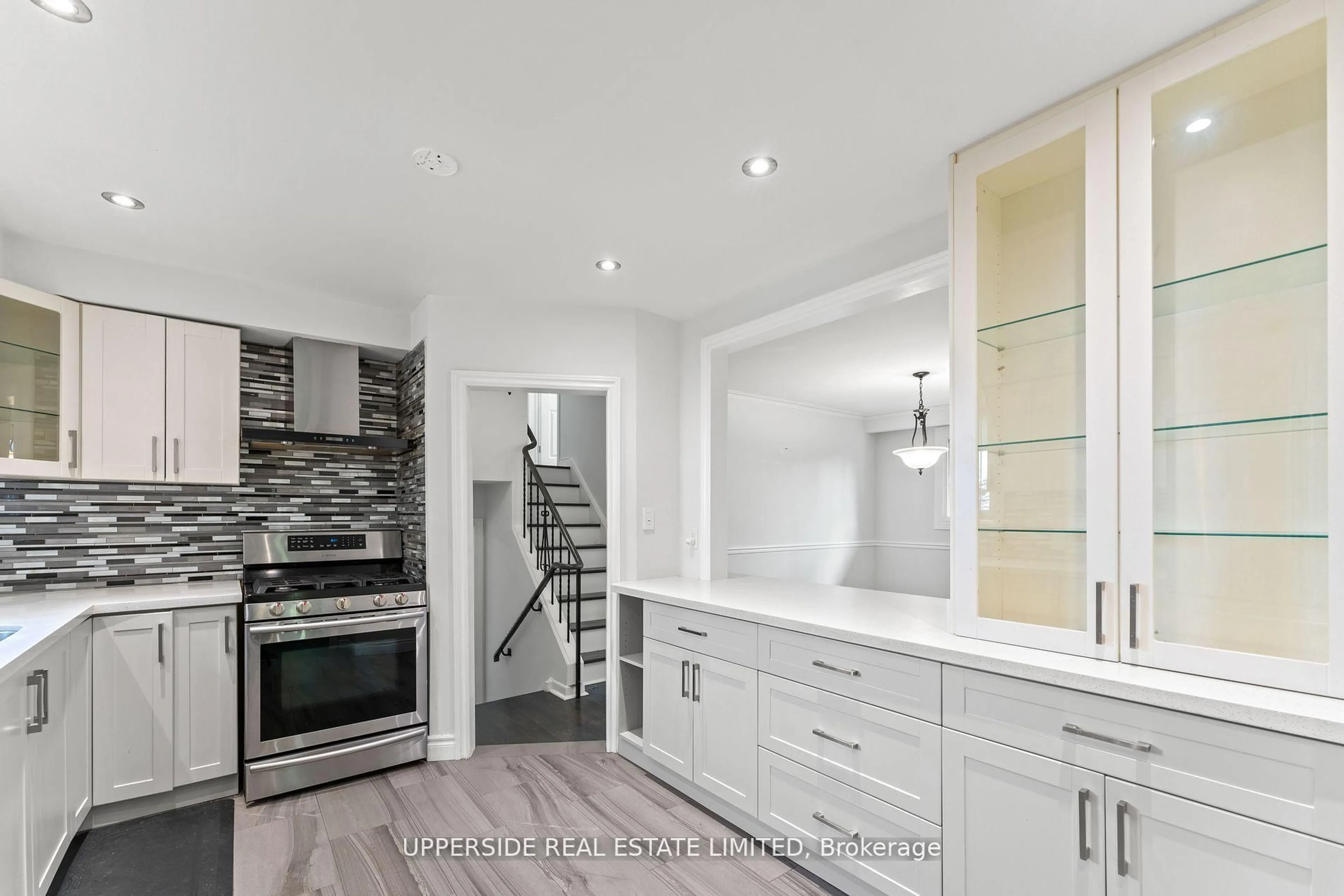 Open concept kitchen, ceramic/tile floor for 16 Janellan Terr, Toronto Ontario M1E 3M9