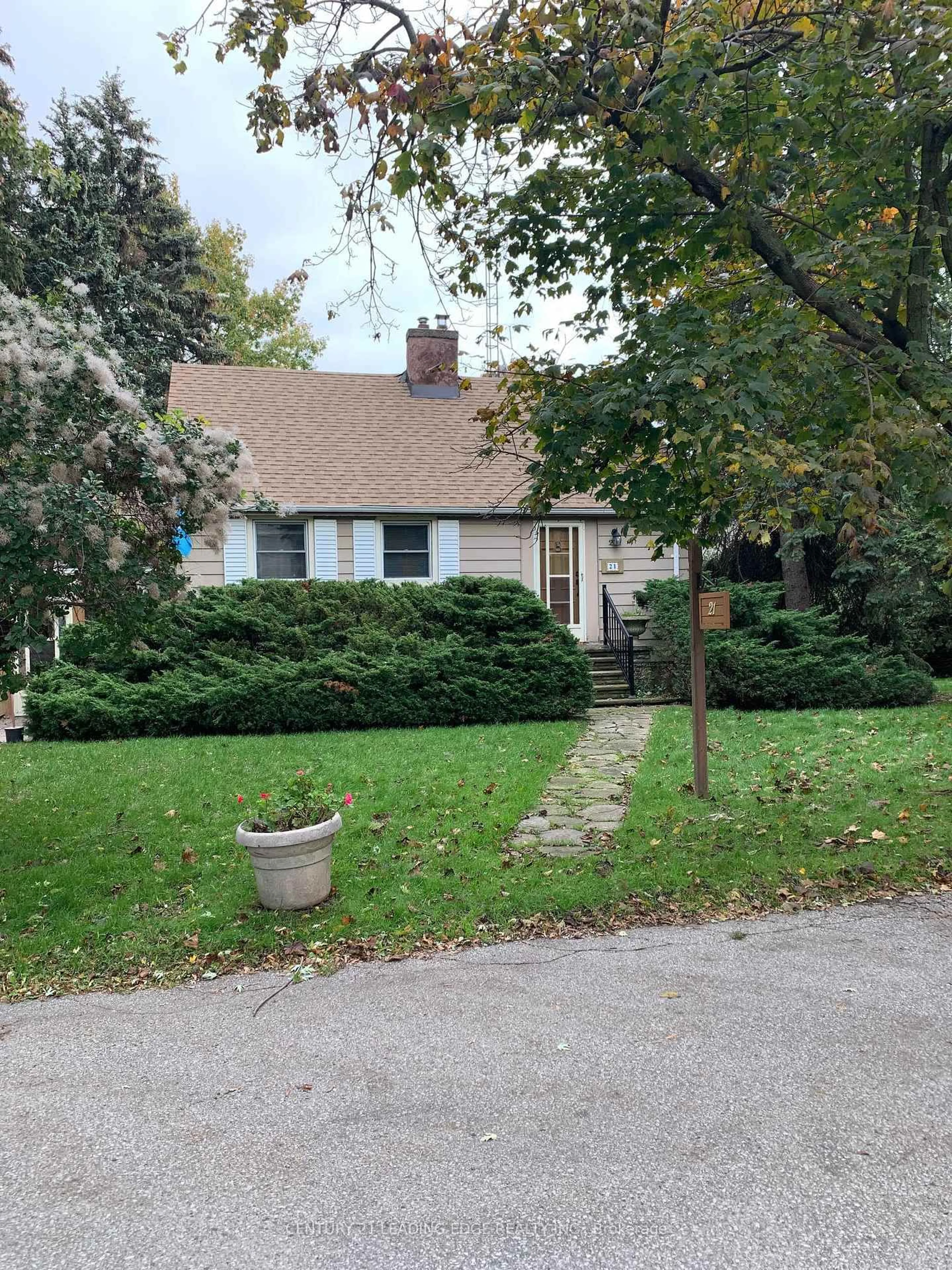 Unknown for 21 Faircroft Blvd, Toronto Ontario M1M 2W9